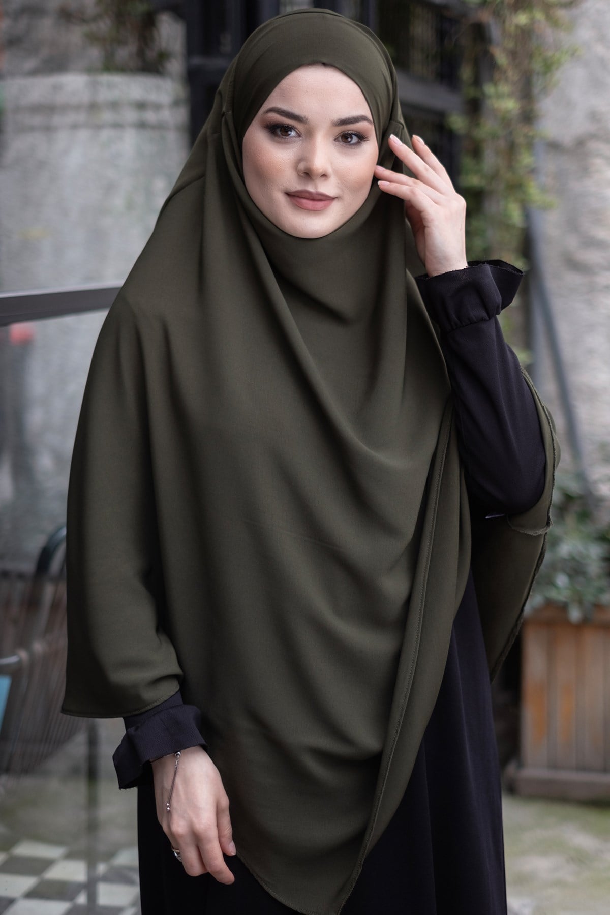 Haki Pratik Hazır Geçmeli Tesettür Eşarp Medine İpeği Bağcıklı Sufle Hijab - Hürrem Bone 2301_09