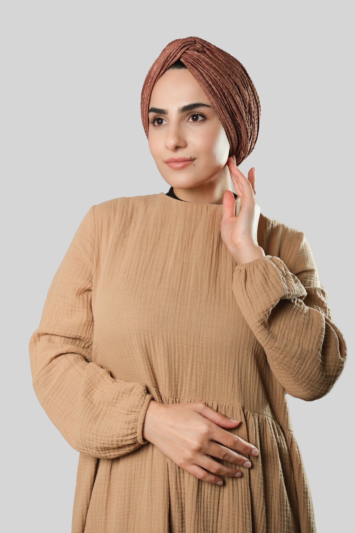 Kahve Çapraz Büzgülü Piliseli Tesettür Bone Fukuro Kendinden Desenli - Hürrem Bone 2316_14