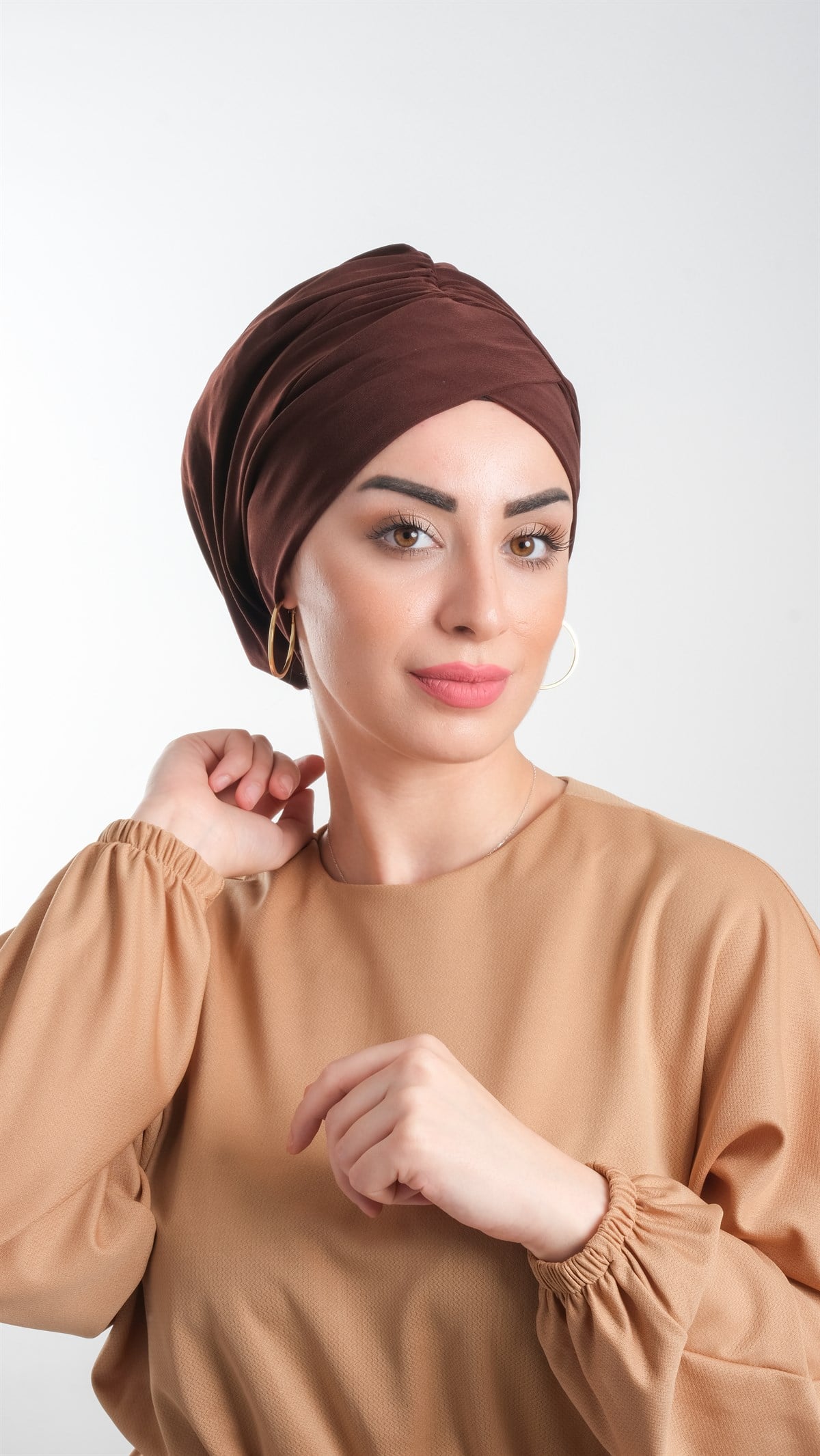 Kahverengi Pratik Hazır Geçmeli Tesettür Bone Sandy Kumaş Büzgülü - Hürrem Bone 2114_14