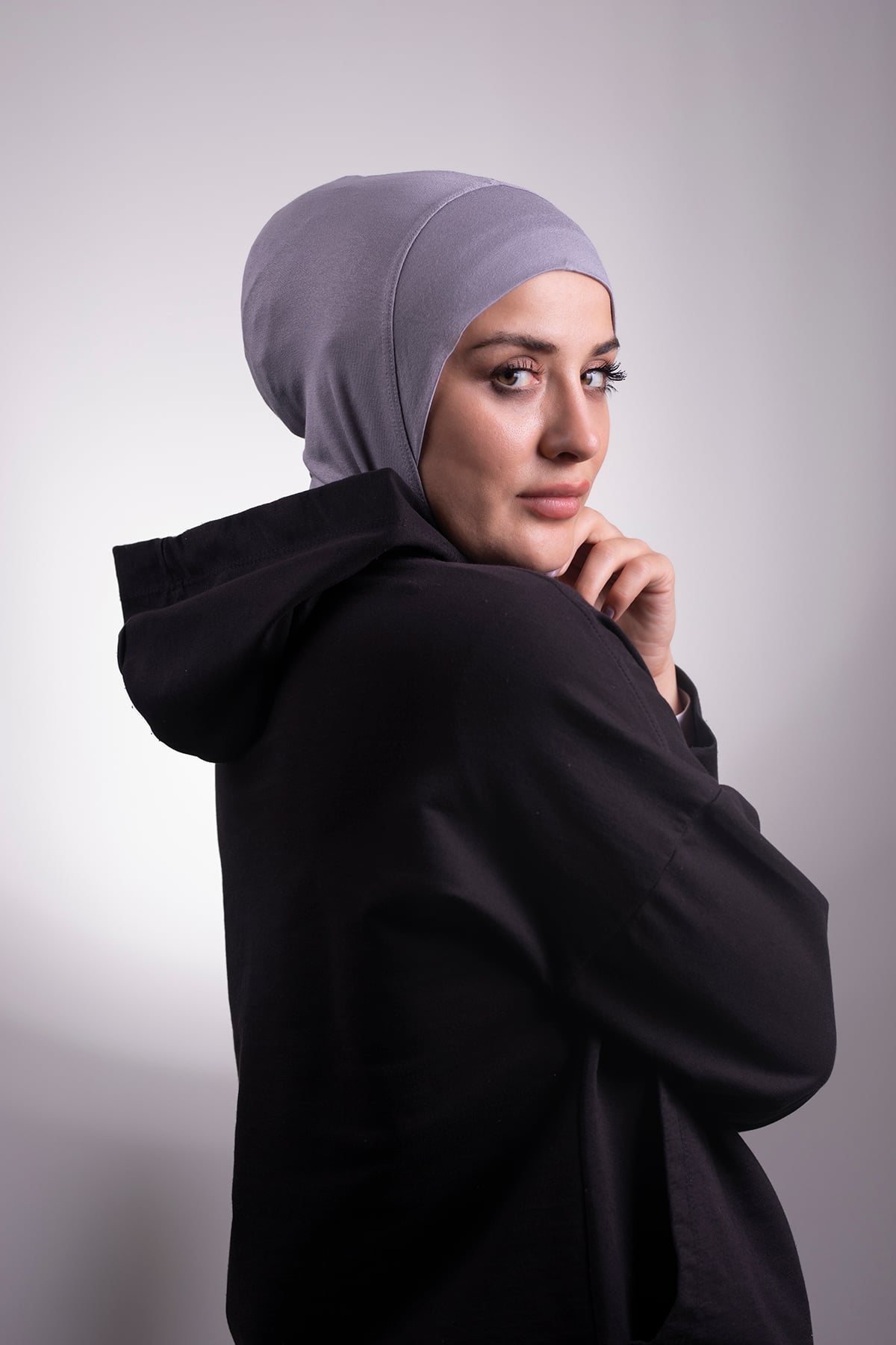 Koyu Gri Pratik Hazır Geçmeli Bone Viskon Kumaş Hijab Spor - Hürrem 2106