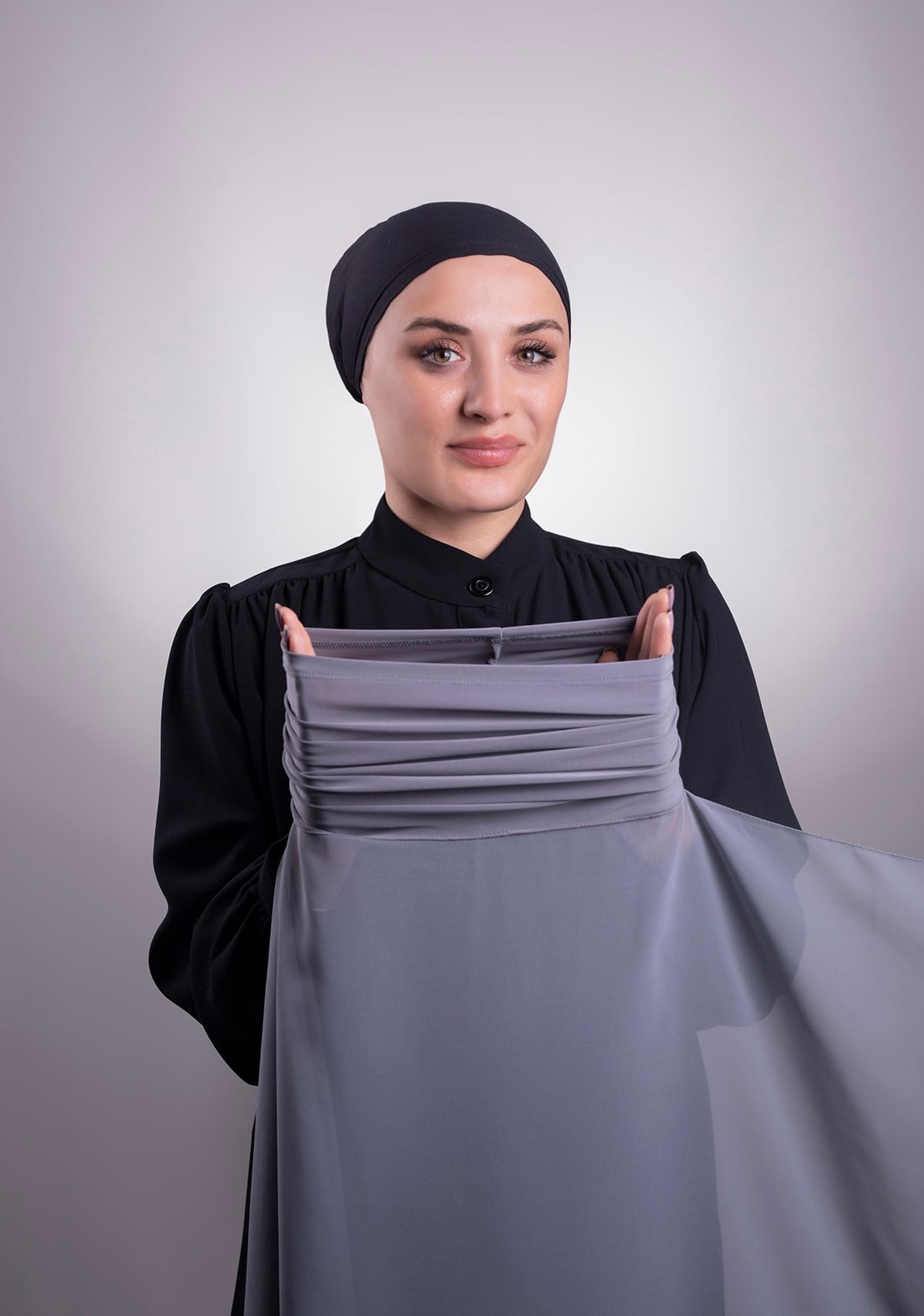 Koyu Gri Pratik Hazır Geçmeli Şal Şifon Boru Boneli - Halven 3001