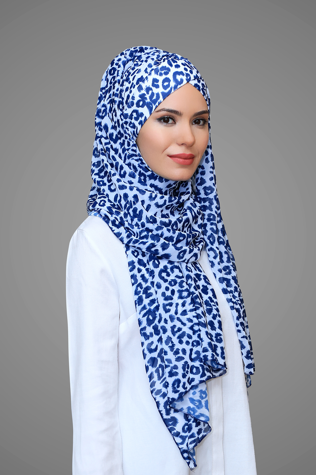 Lacivert-Leopar Pratik Hazır Geçmeli Bone Şal Şifon Kendinden Topuzlu Desenli - Hürrem 1454
