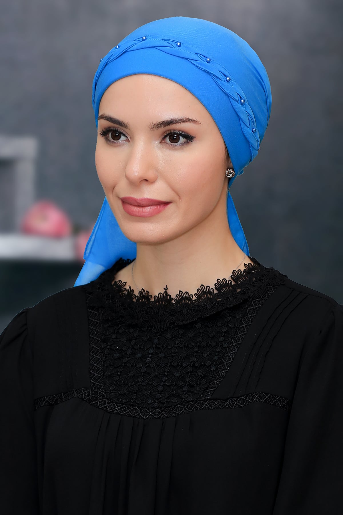 Mavi Pratik Hazır Geçmeli Tesettür Bone Sandy Kumaş Örgülü Güllü - Hürrem 1203