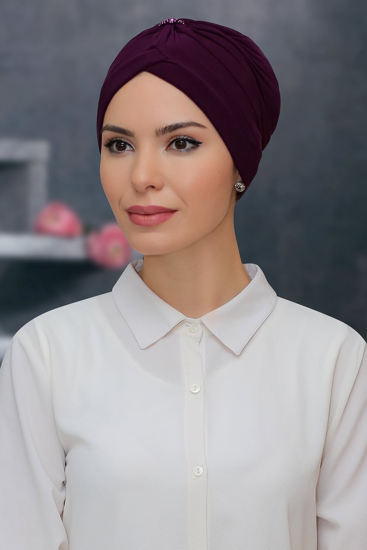 Mürdüm Pratik Hazır Geçmeli Tesettür Bone Sandy Kumaş Taçlı Büzgülü - Hürrem 1208