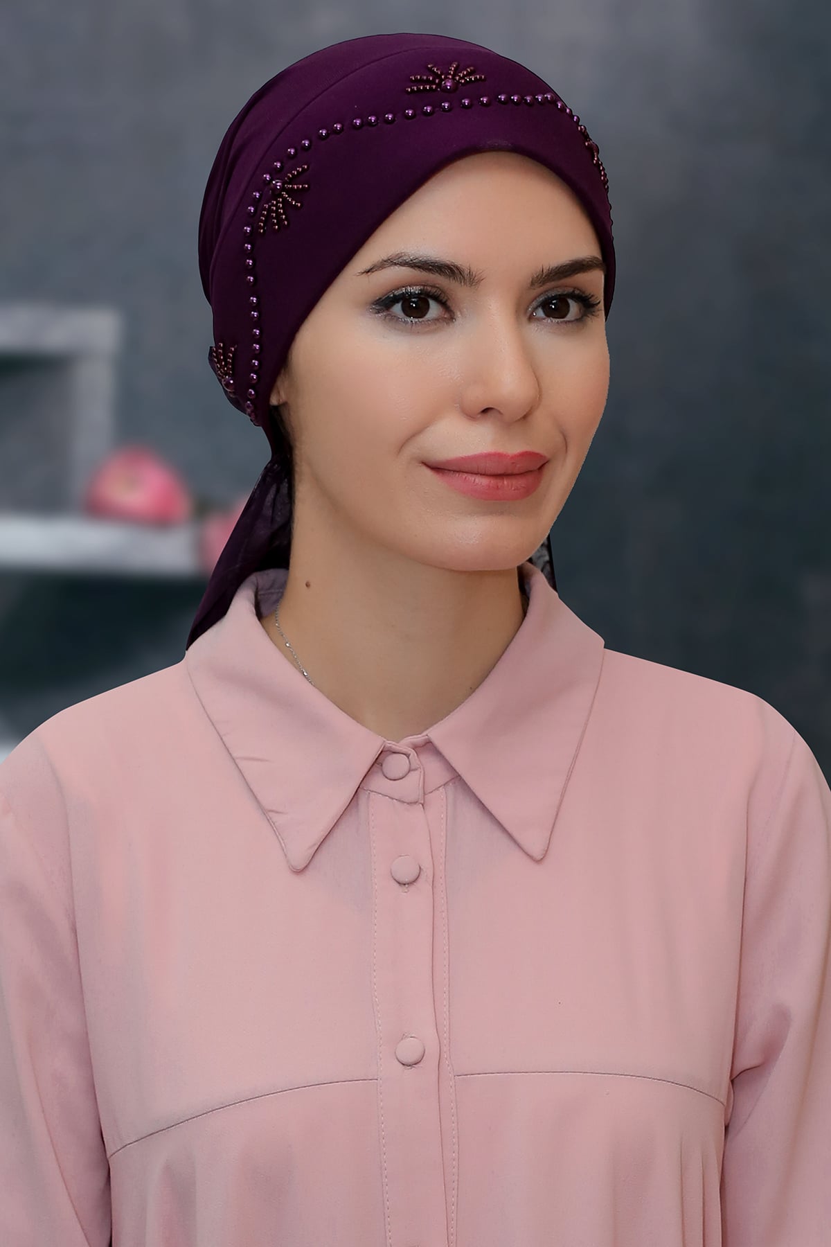 Mürdüm Pratik Hazır Geçmeli Tesettür Bone Sandy Kumaş Güllü Boncuklu İşlemeli - Hürrem 1206