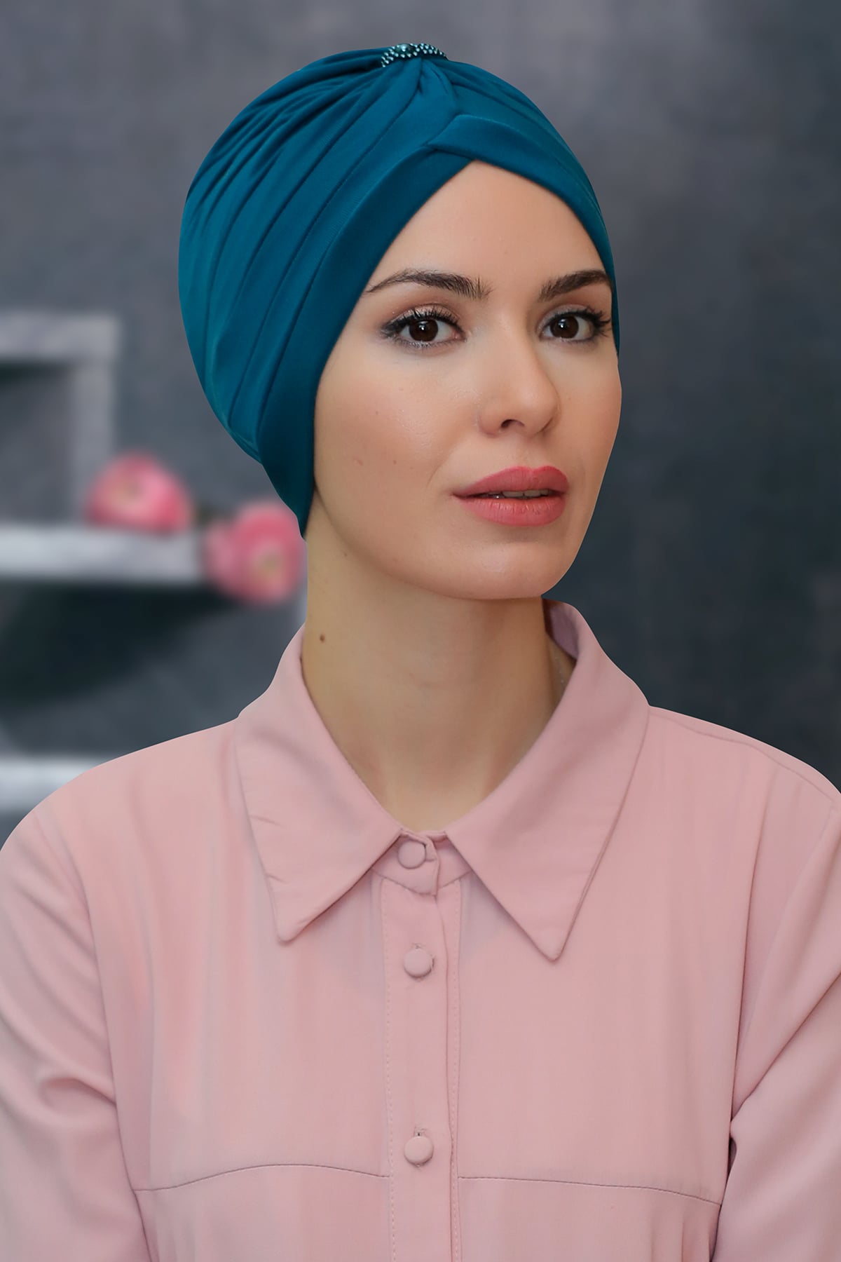 Petrol Mavisi Pratik Hazır Geçmeli Tesettür Bone Sandy Kumaş Taçlı Büzgülü - Hürrem 1208