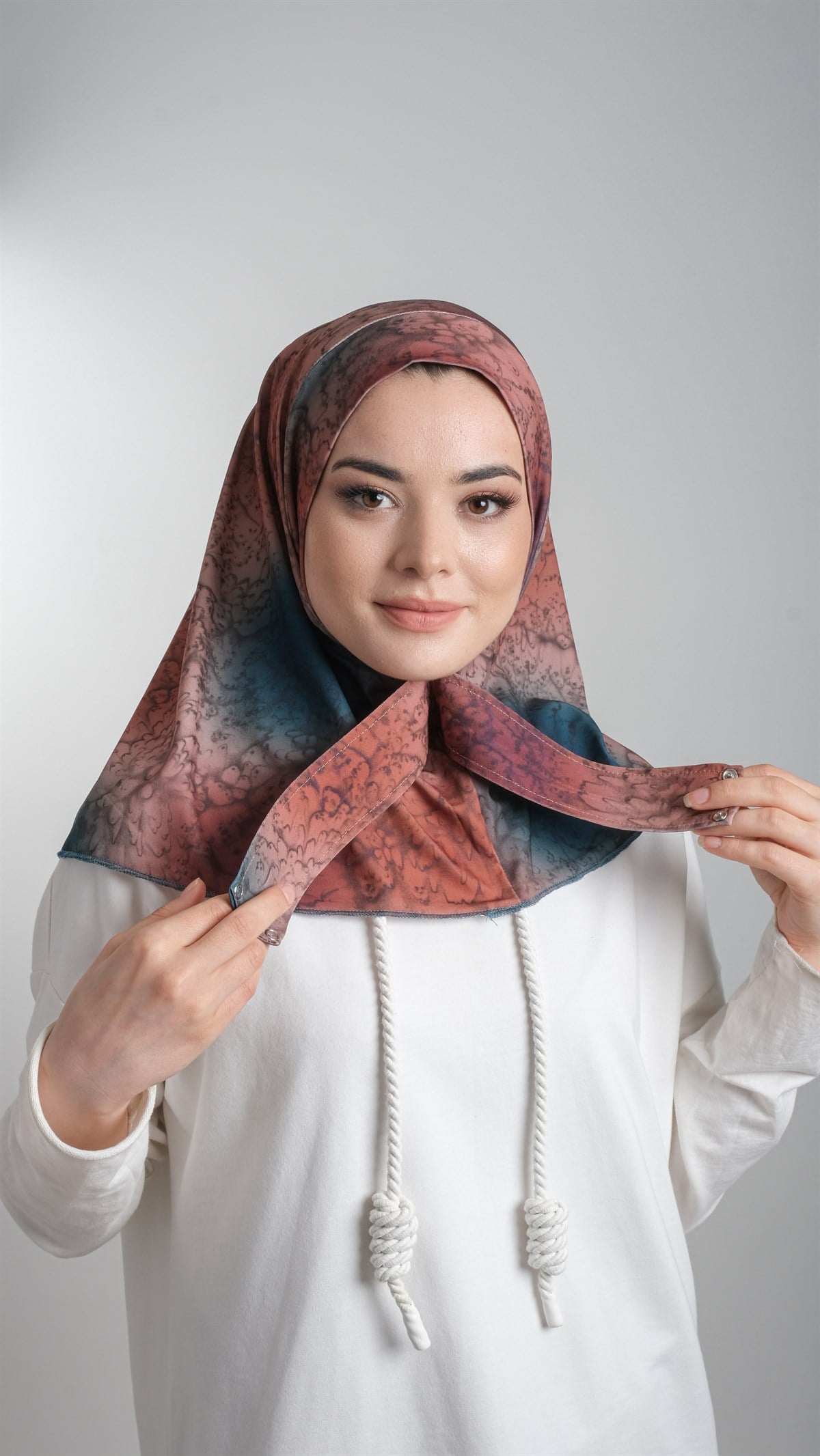 Petrol Yeşili Pratik Hazır Geçmeli Tesettür Bone Sandy Kumaş Batik Desenli 2101D_19