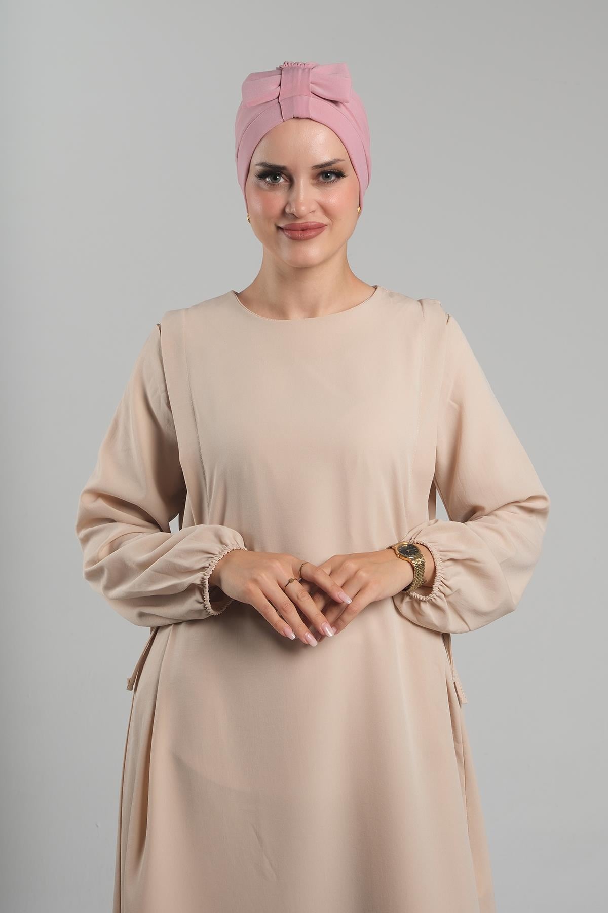 Pudra Pratik Hazır Geçmeli Fiyonklu Bone Sandy Çift Taraflı Çapraz - Hürrem Bone 3007B_06