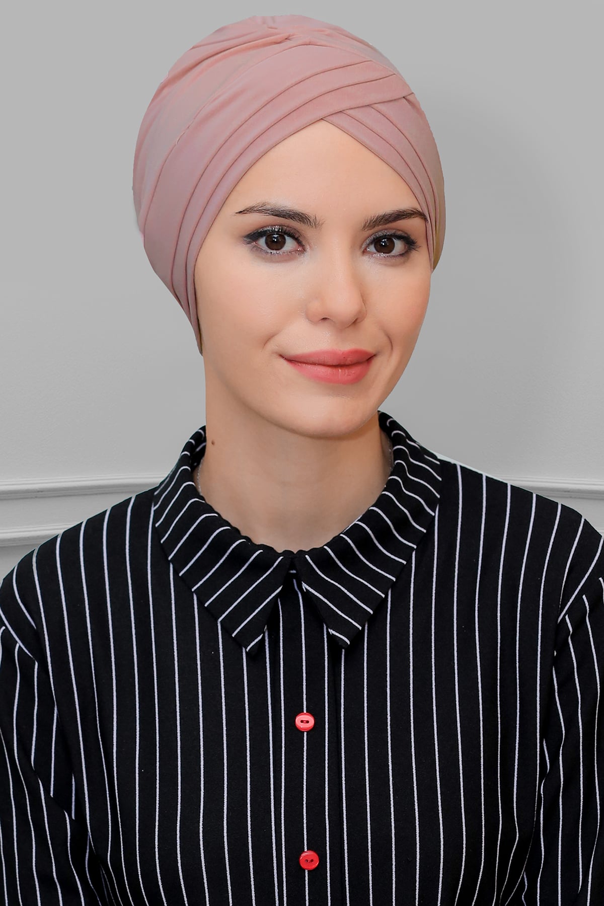 Pudra Pratik Hazır Geçmeli Tesettür Bone Sandy Kumaş Üç Çapraz - Hürrem 1803