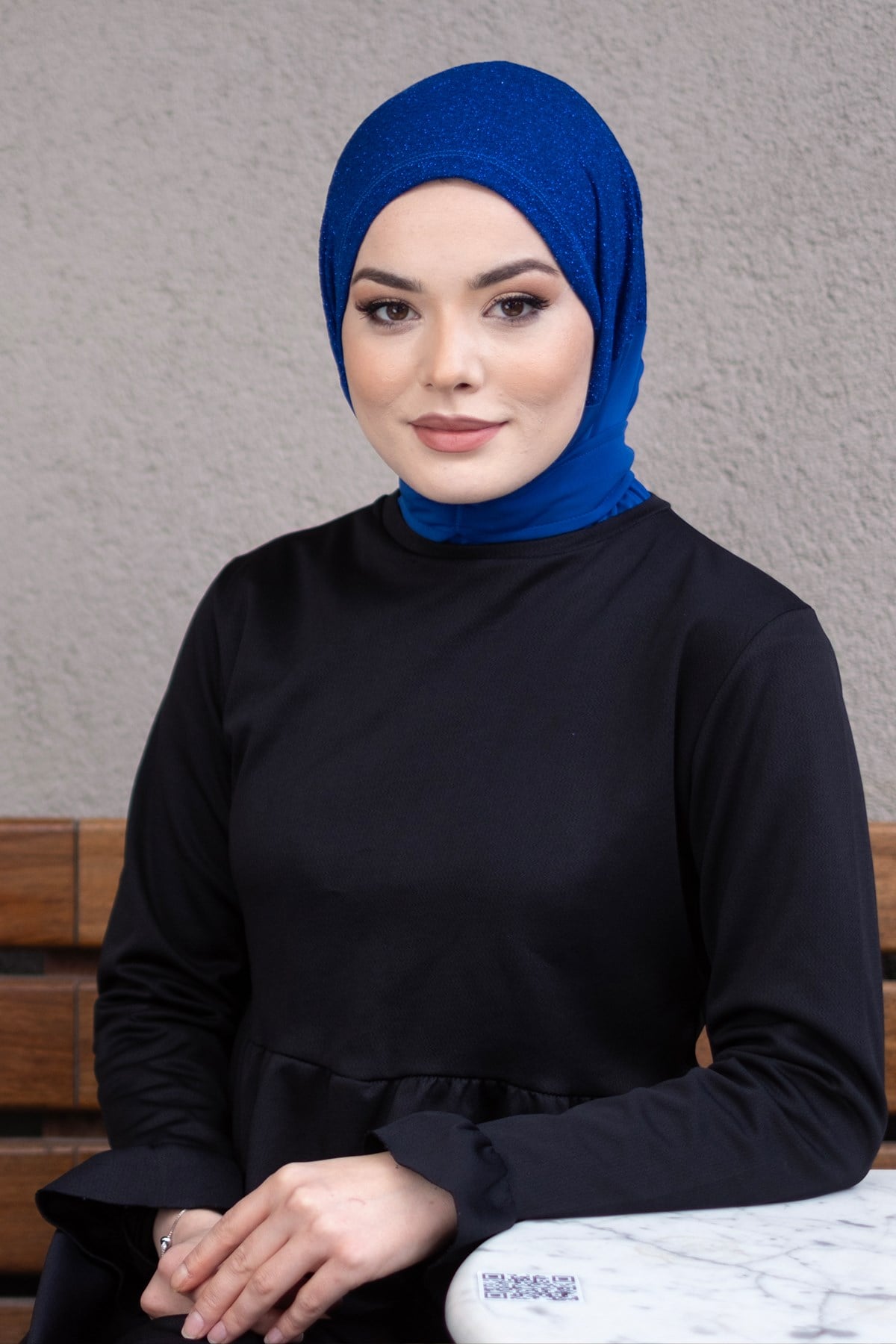 Saks Mavisi Pratik Hazır Geçmeli Tesettür Eşarp Sandy Kumaş Arkadan Çıtçıtlı - Hürrem Bone 2206_24
