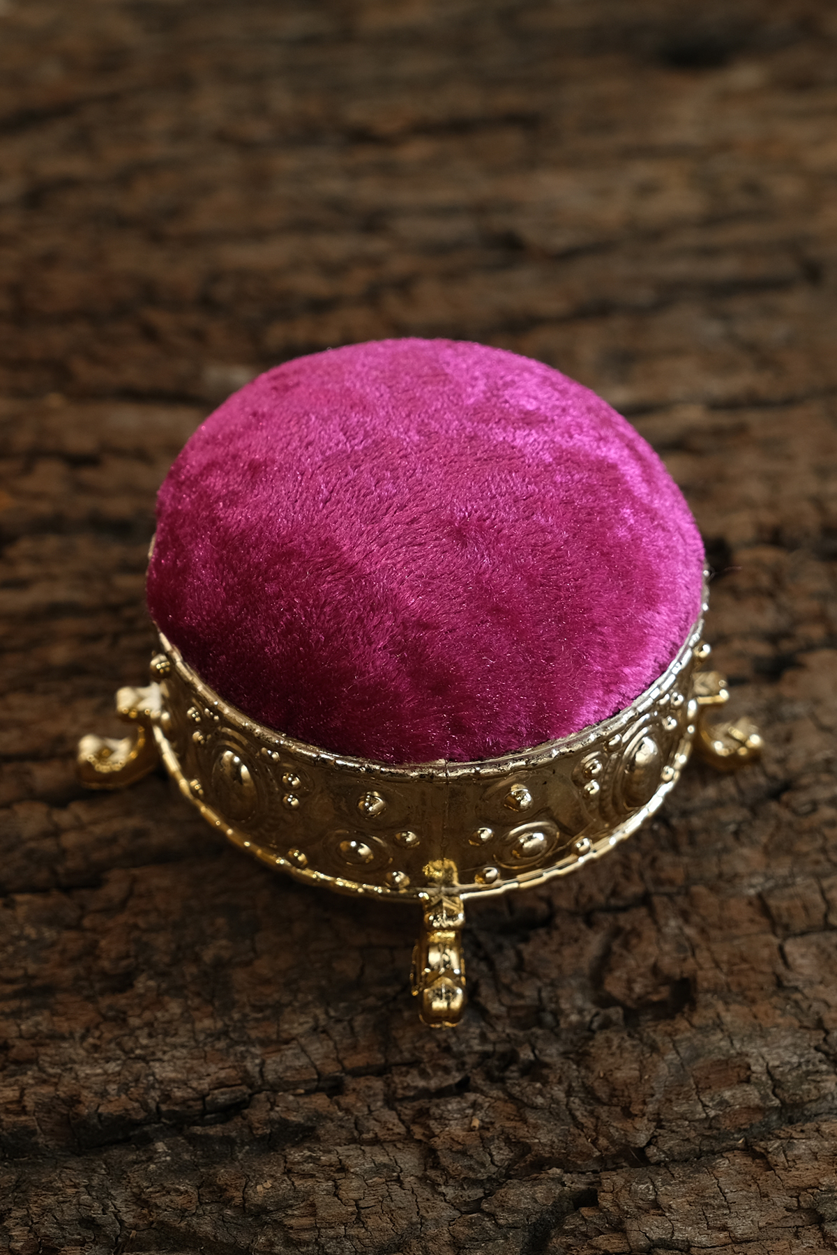 Şarabi Eşarp Şal İğnedanlık Kadife Gold Ayaklı - Hürrem Bone 5003_08