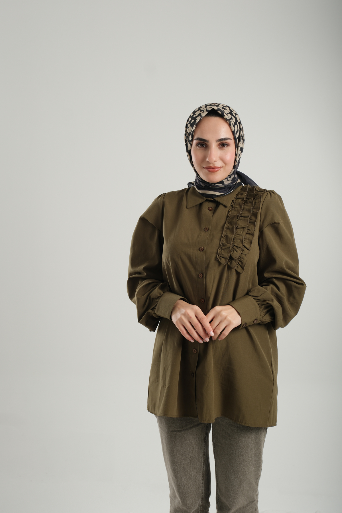 Siyah Desenli Eşarp Kesik Elyaf Pamuksu Leopar Dijital Baskılı - Hürrem Bone 202206_01