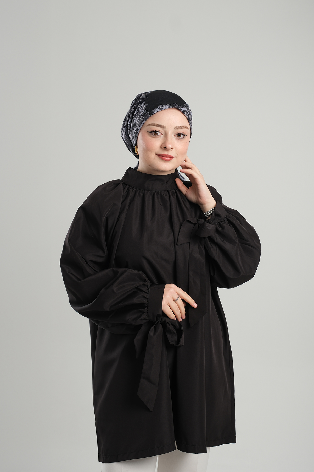 Siyah Desenli Eşarp Kesik Elyaf Pamuksu Etnik Dijital Baskılı - Hürrem Bone 202207_01