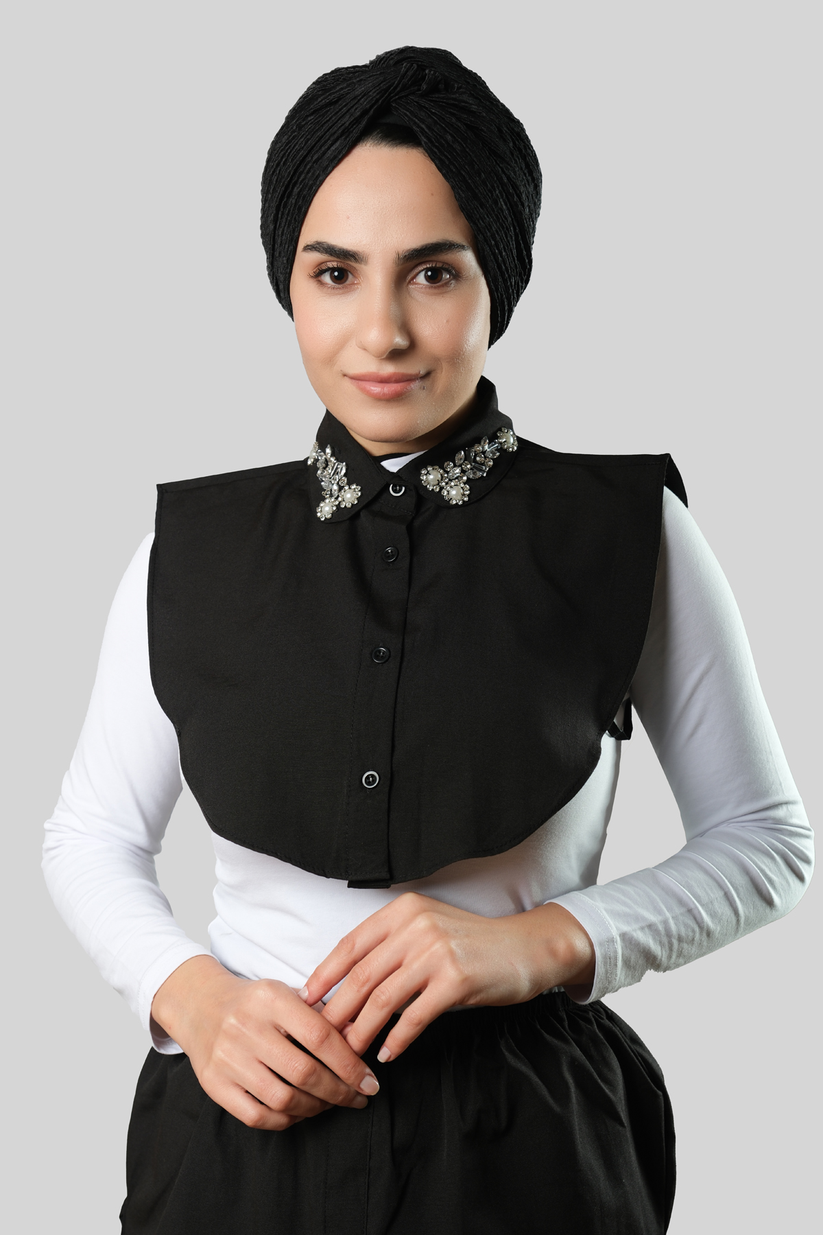 Siyah Gömlek Yakalı Boyunluk Terikoton Taşlı Çiçek Desenli - Hürrem Bone 1016_01