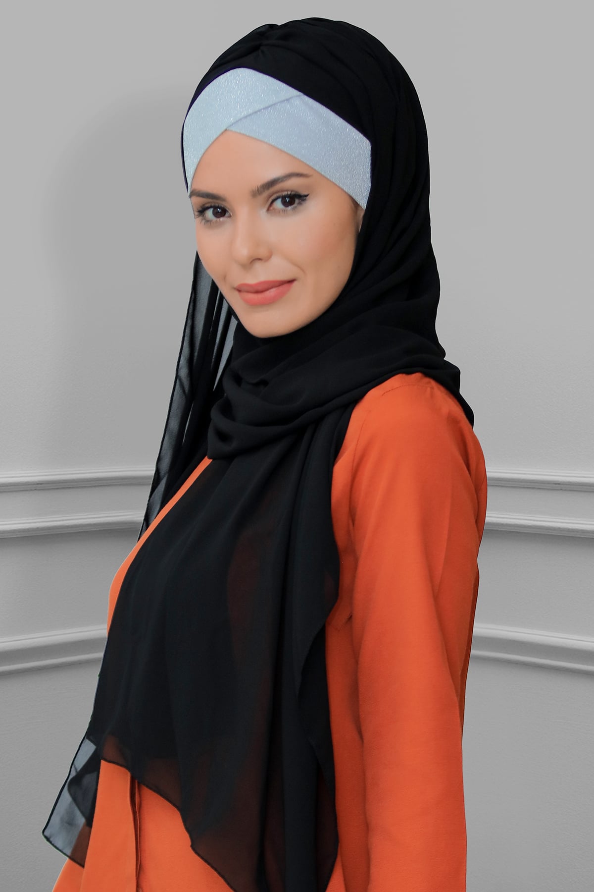 Siyah-Gümüş Pratik Hazır Geçmeli Şal Şifon Tek Bantlı Simli Kendinden Topuzlu - Hürrem 1836