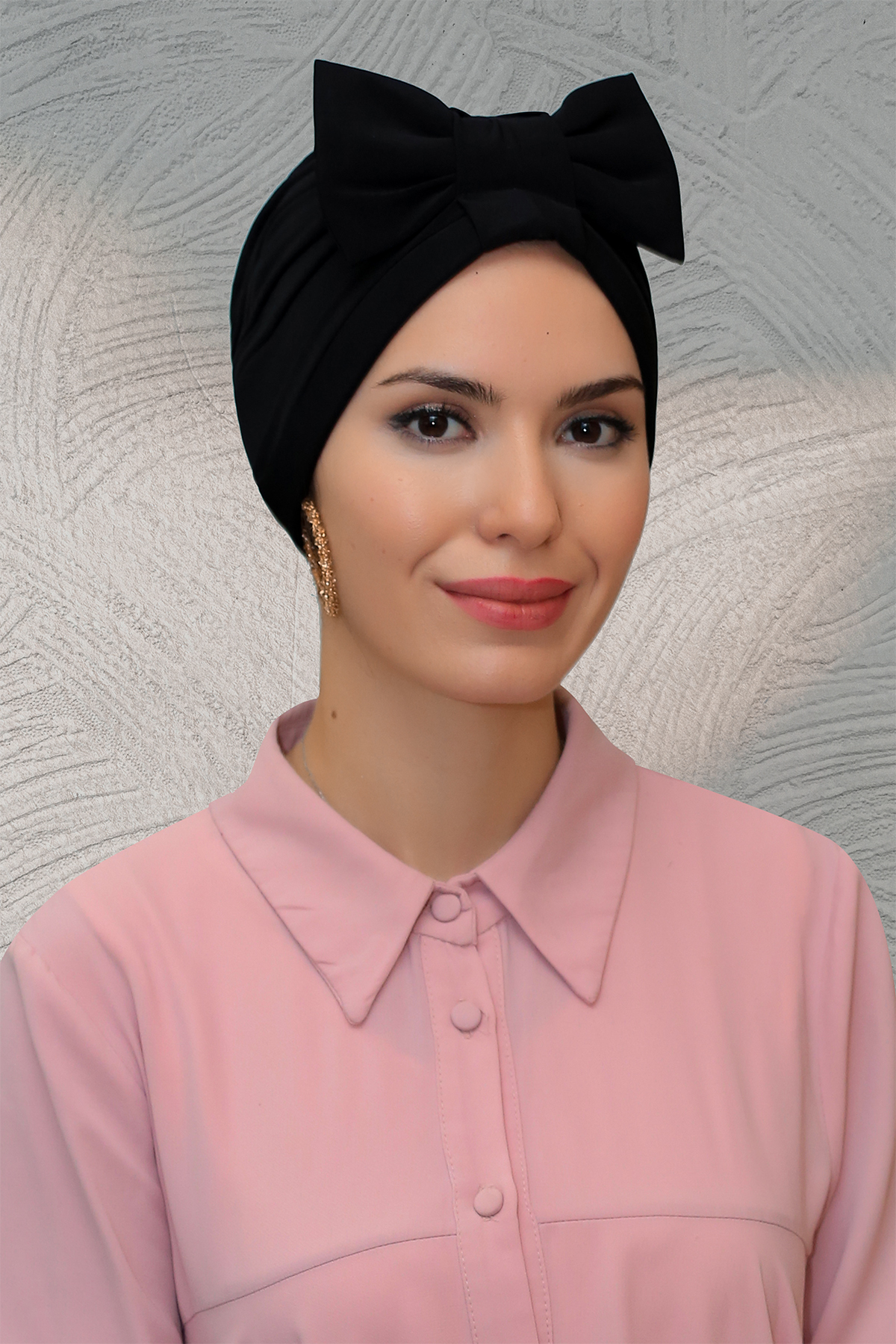 Siyah Pratik Hazır Geçmeli Tesettür Bone Sandy Kumaş Fiyonklu Büzgülü - Hürrem 7010
