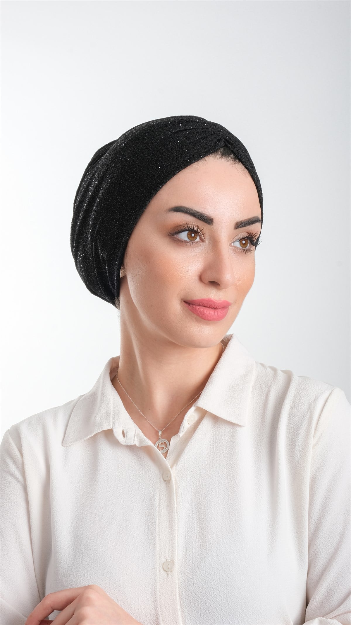 Siyah Pratik Hazır Geçmeli Tesettür Bone Fukuro Simli Büzgülü - Hürrem Bone 2116_01