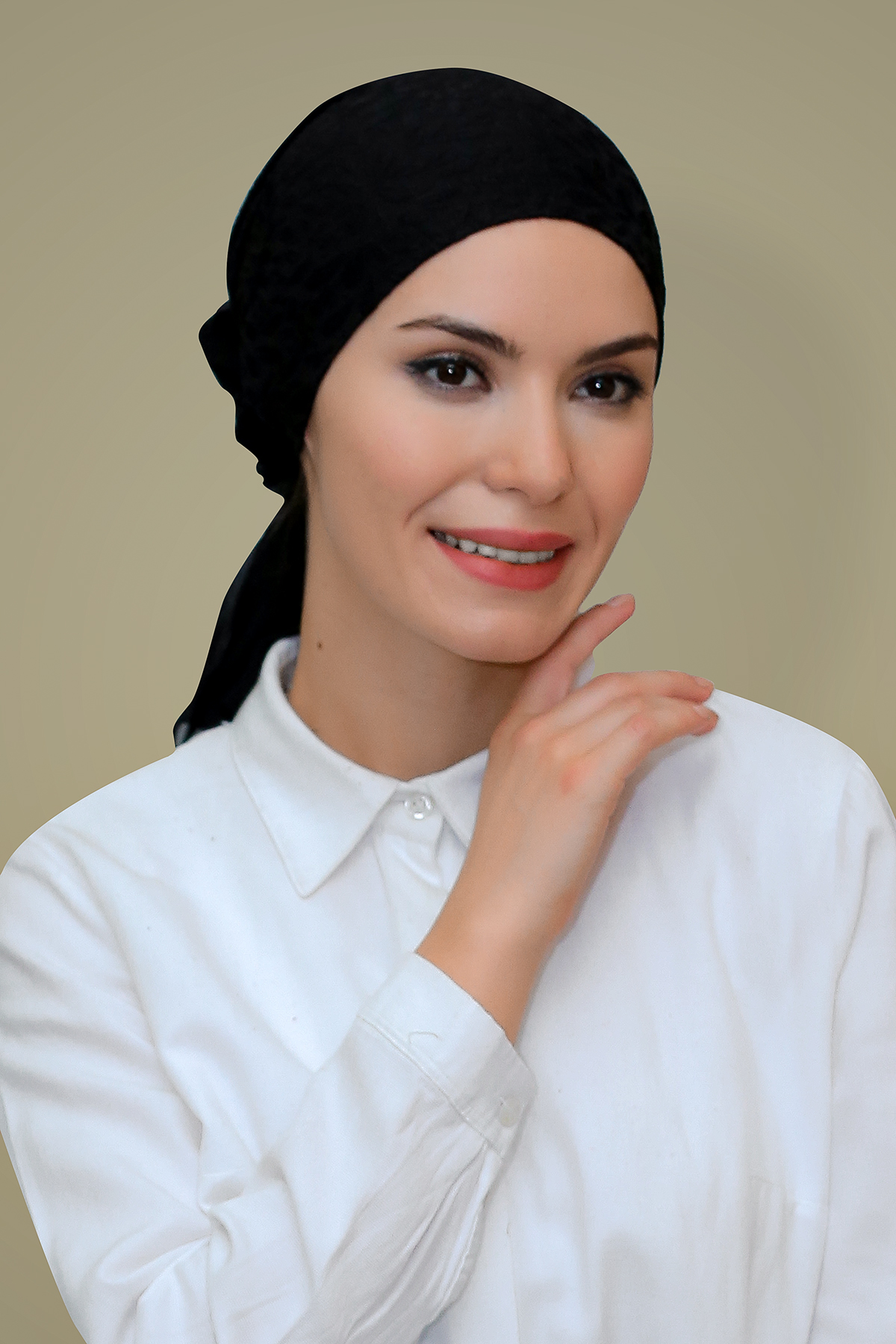 Siyah Pratik Hazır Geçmeli Tesettür Bone Jakarlı Desenli Güllü - Hürrem 1202