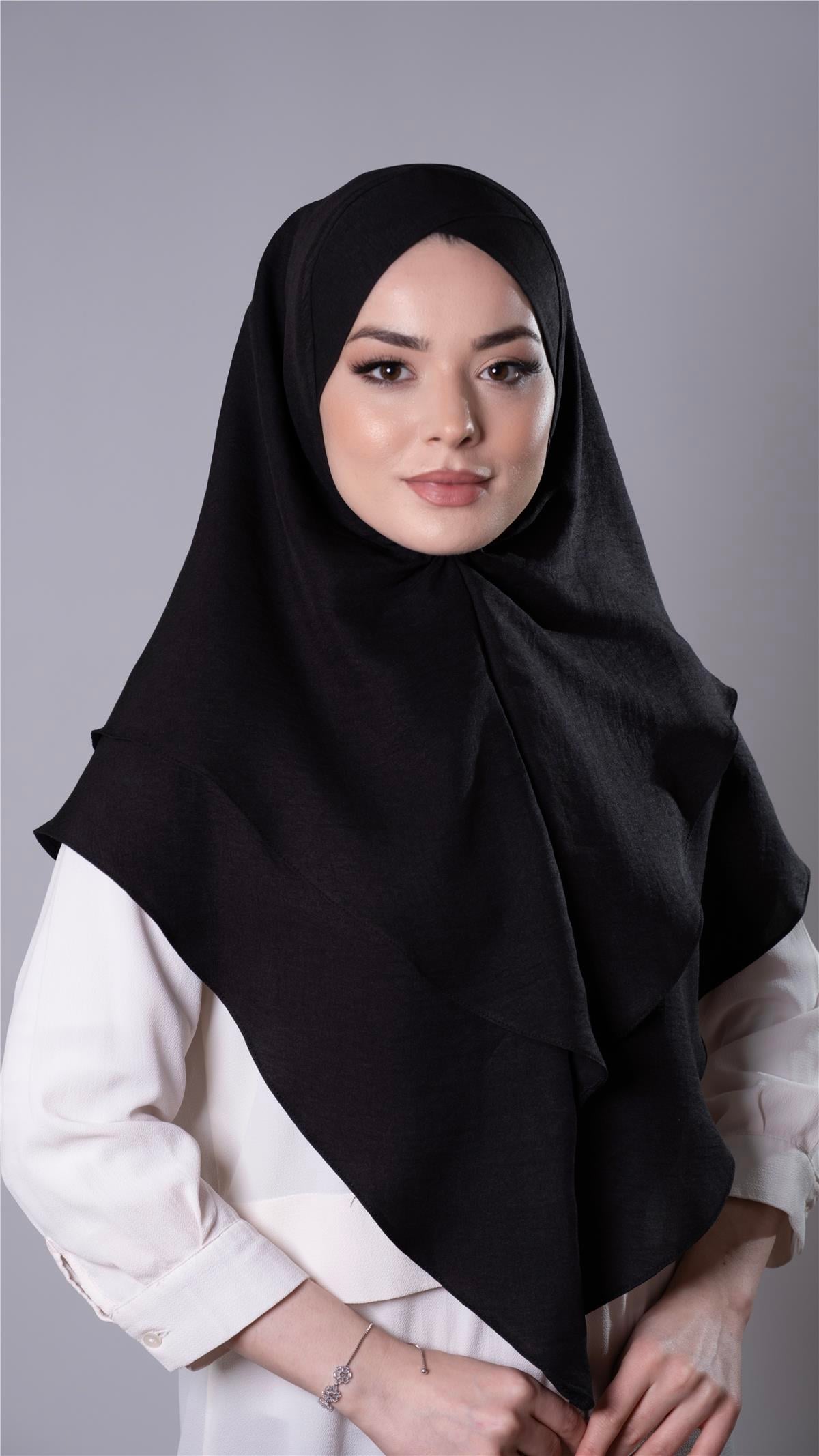 Siyah Pratik Hazır Geçmeli Tesettür Eşarp Pamuk Caz Kumaş Çift Katlı Çapraz Hijab - Hürrem Bone 2304_01