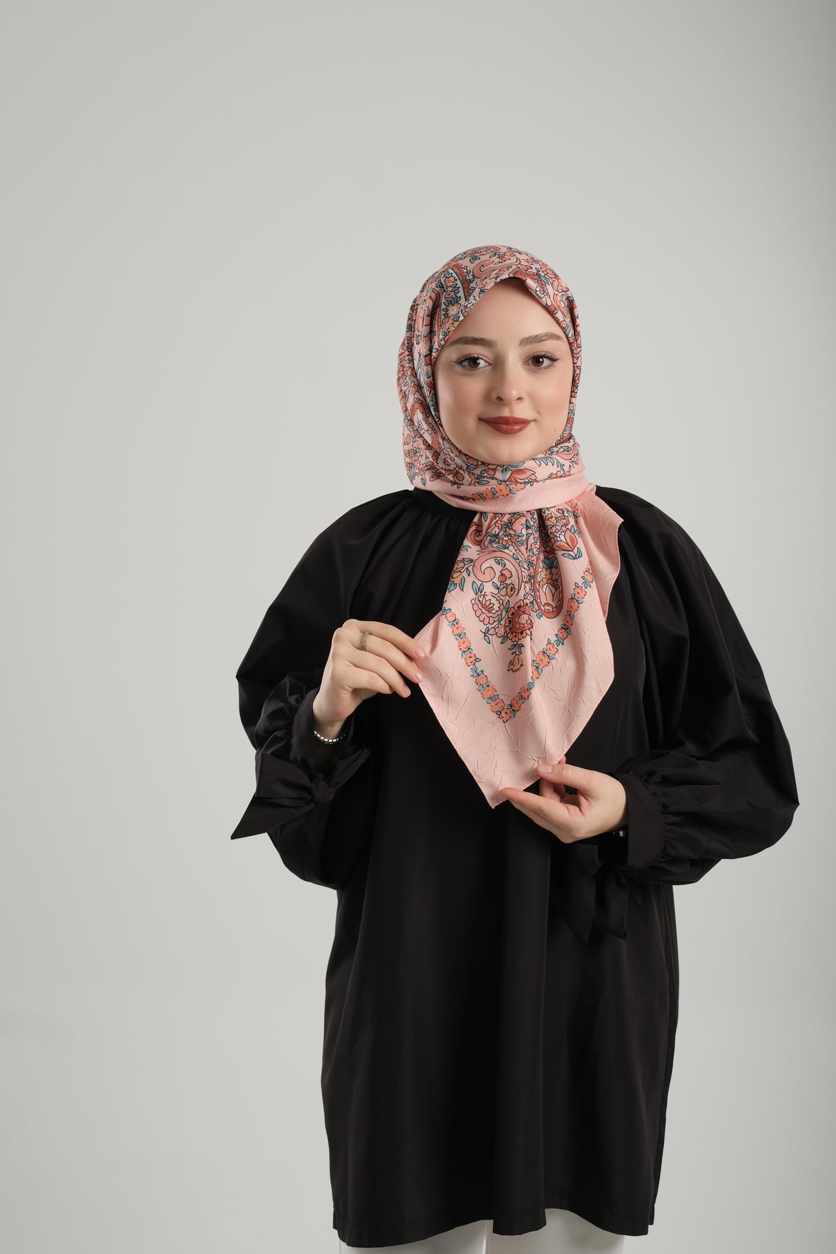 Somon Desenli Eşarp Bambu Çiçek Dijital Baskılı - Hürrem Bone 202208_39
