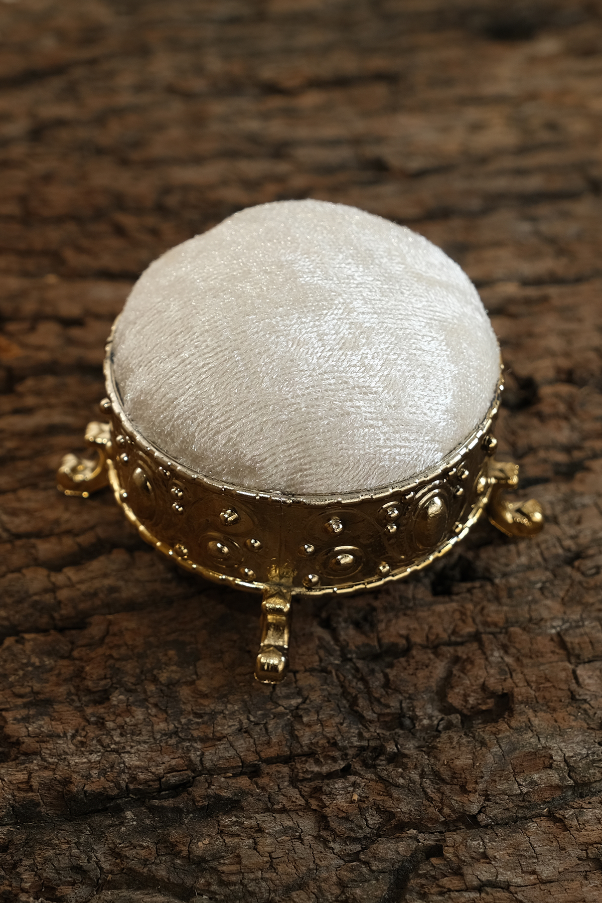 Taş Eşarp Şal İğnedanlık Kadife Gold Ayaklı - Hürrem Bone 5003_46
