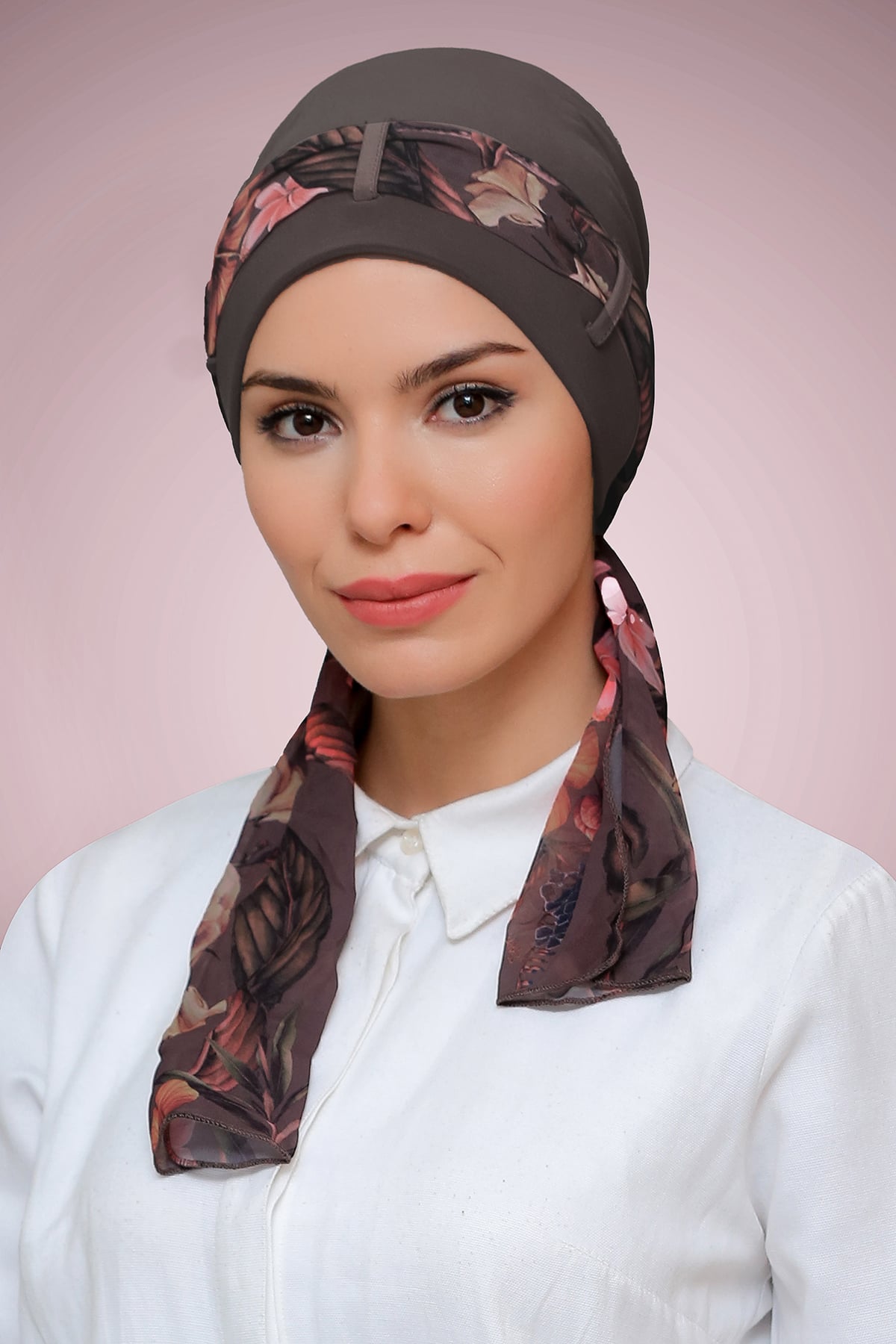 Vizon Pratik Hazır Geçmeli Tesettür Bone Sandy Kumaş Desenli Şifon Kemerli - Hürrem 1205D