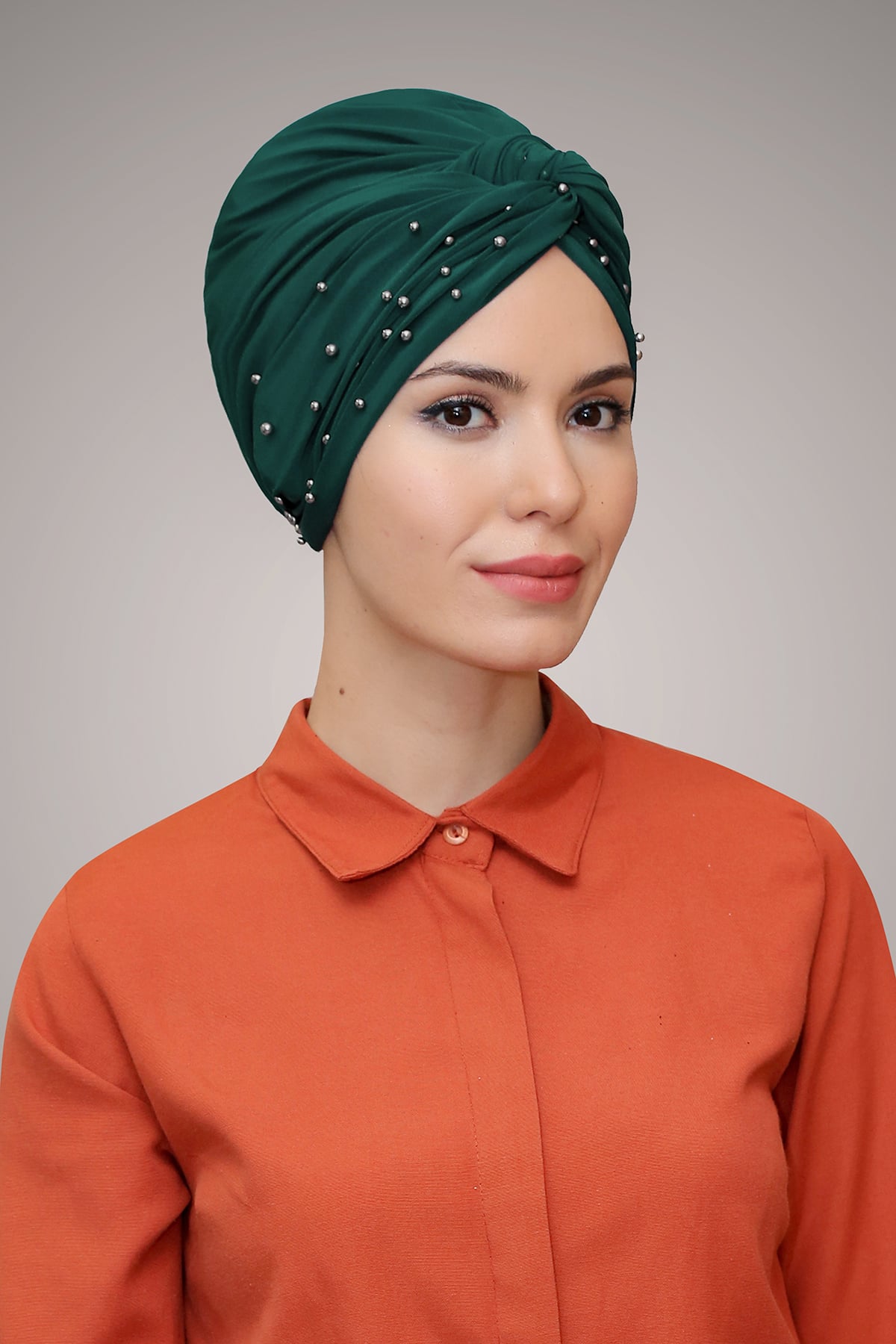 Zümrüt Pratik Dolama Tesettür Bone Sandy Kumaş Boncuklu - Hürrem 1870