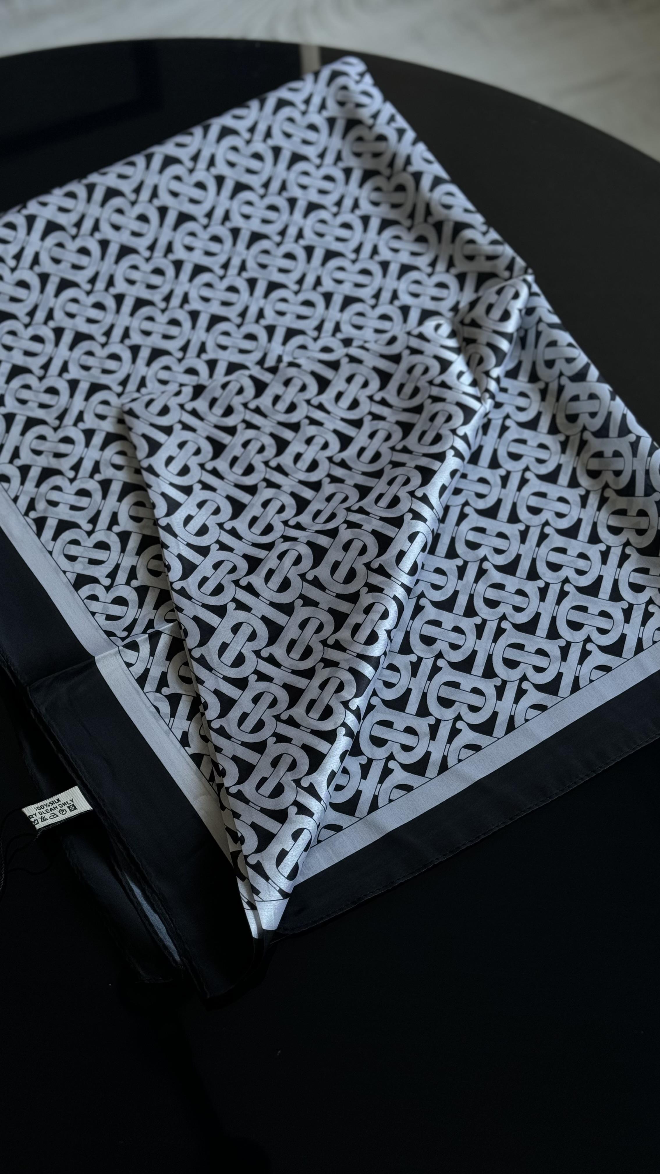 B SİYAH / BEYAZ VUAL ŞAL 