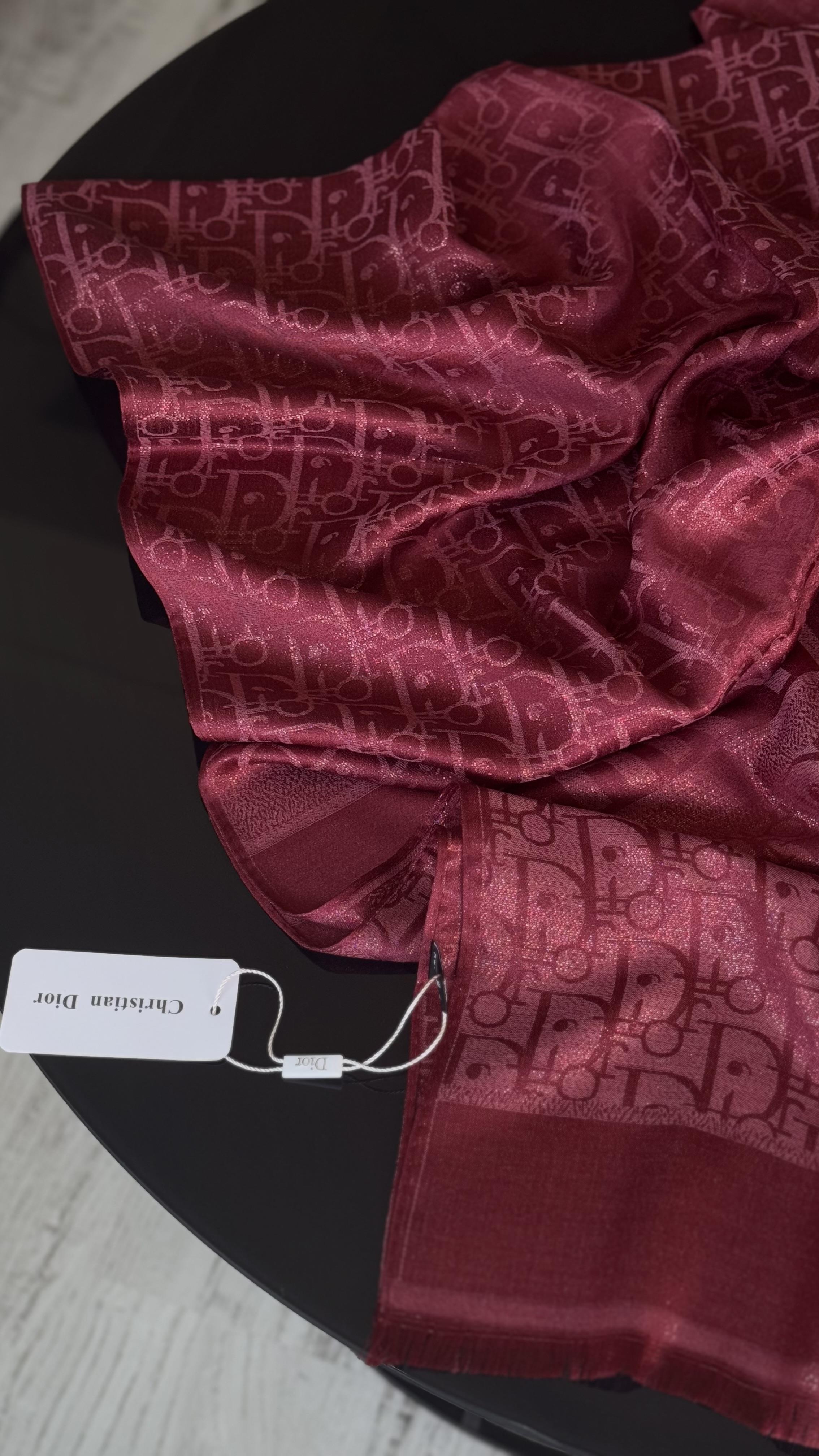 D KIRMIZI SİMLİ İPEK ŞAL