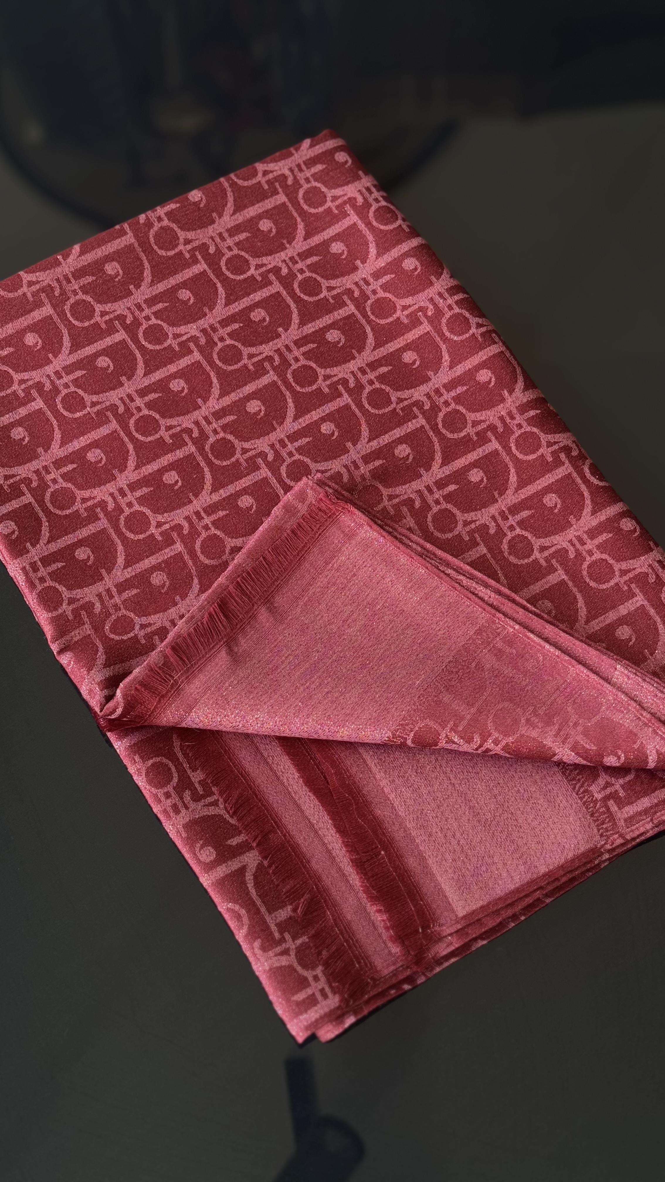 D KIRMIZI SİMLİ İPEK ŞAL