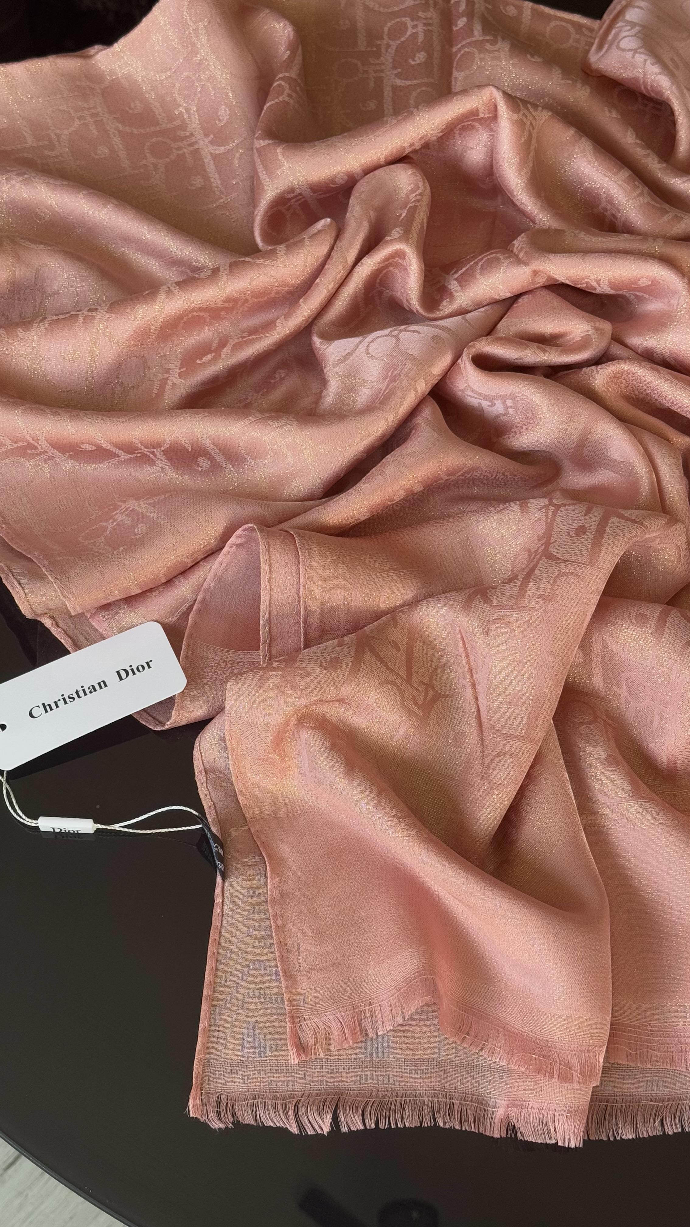 D PEMBE SİMLİ İPEK ŞAL