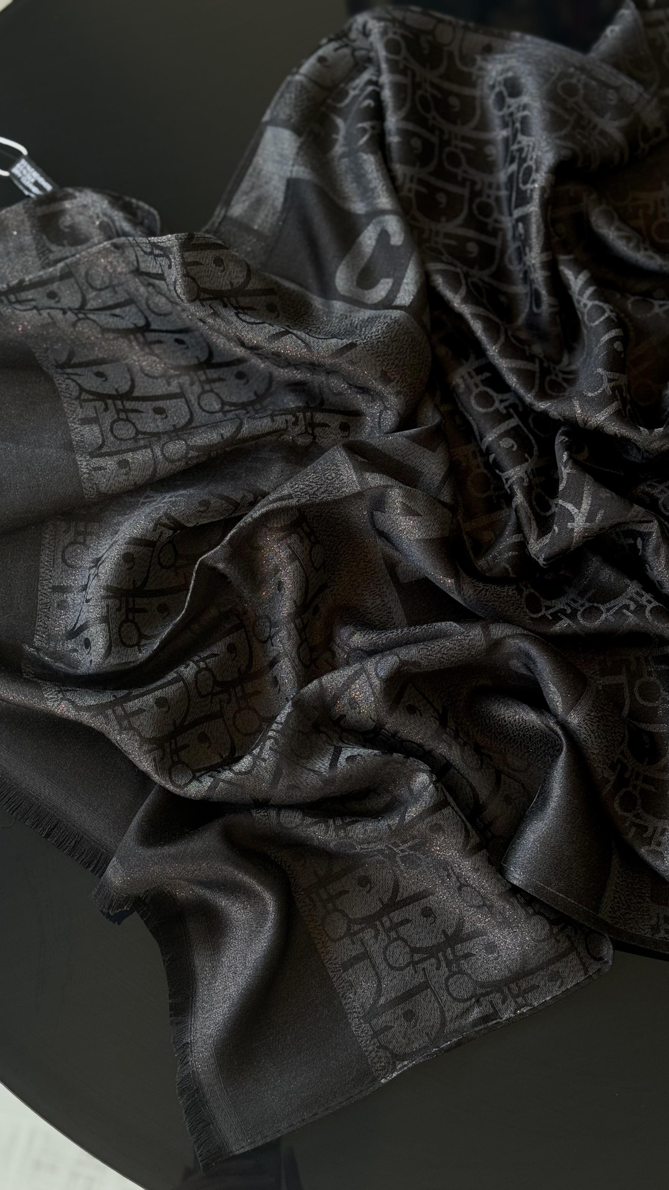 D SİYAH SİMLİ İPEK ŞAL