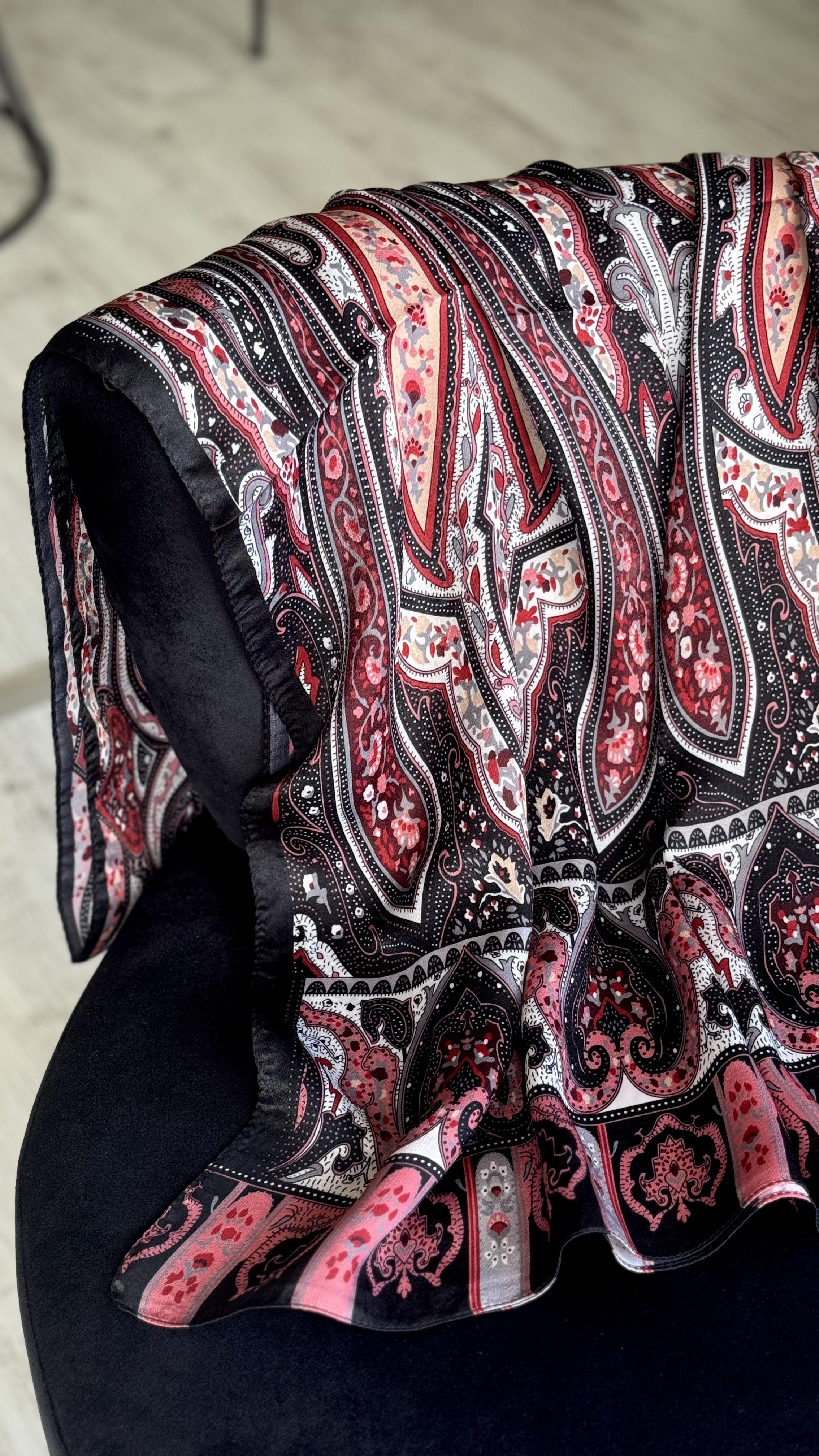 ETNİK İPEK PAMUK KIRMIZI / SİYAH