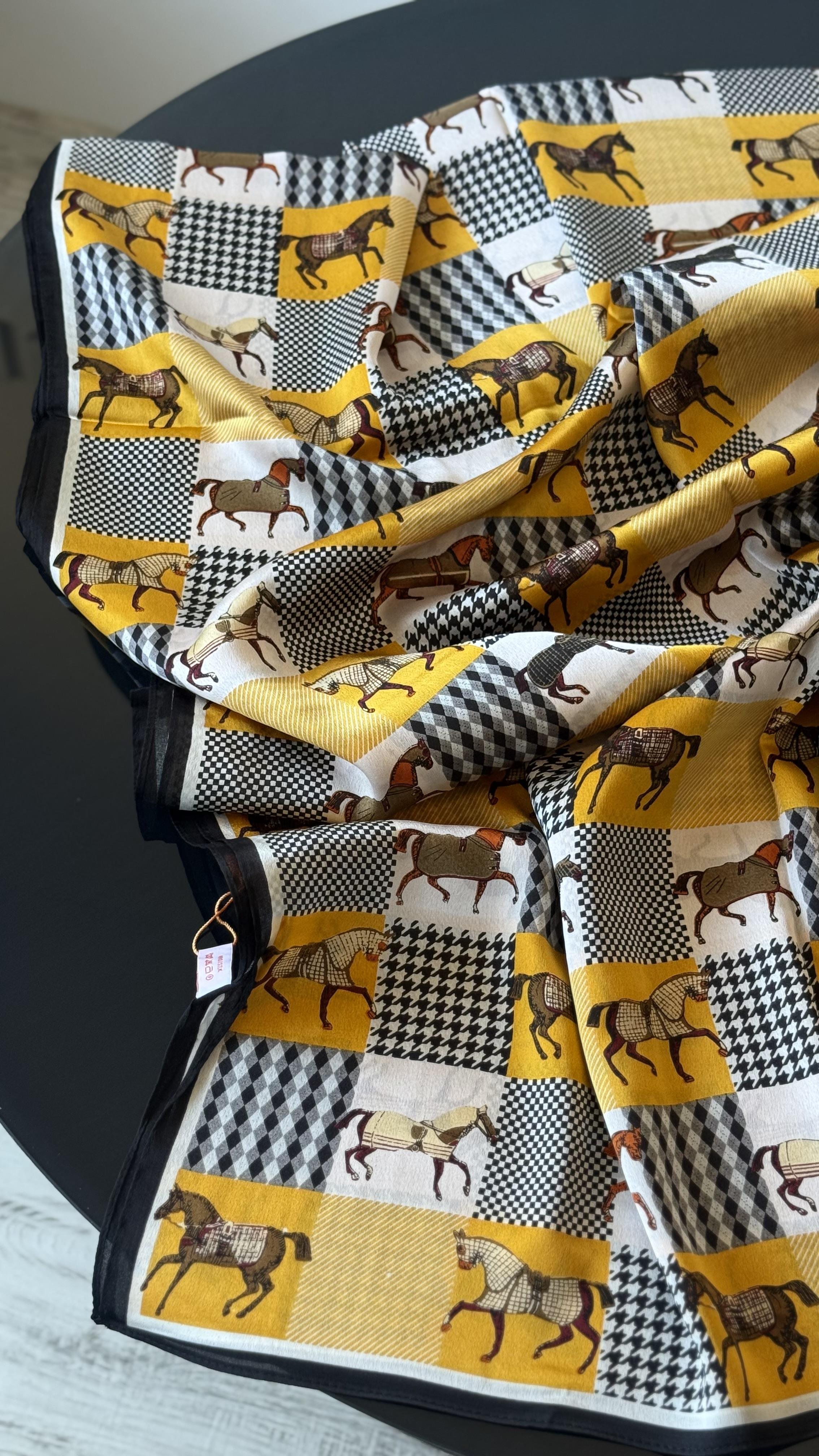KARELİ / SARI RENK / AT FİGÜRLÜ ŞAL