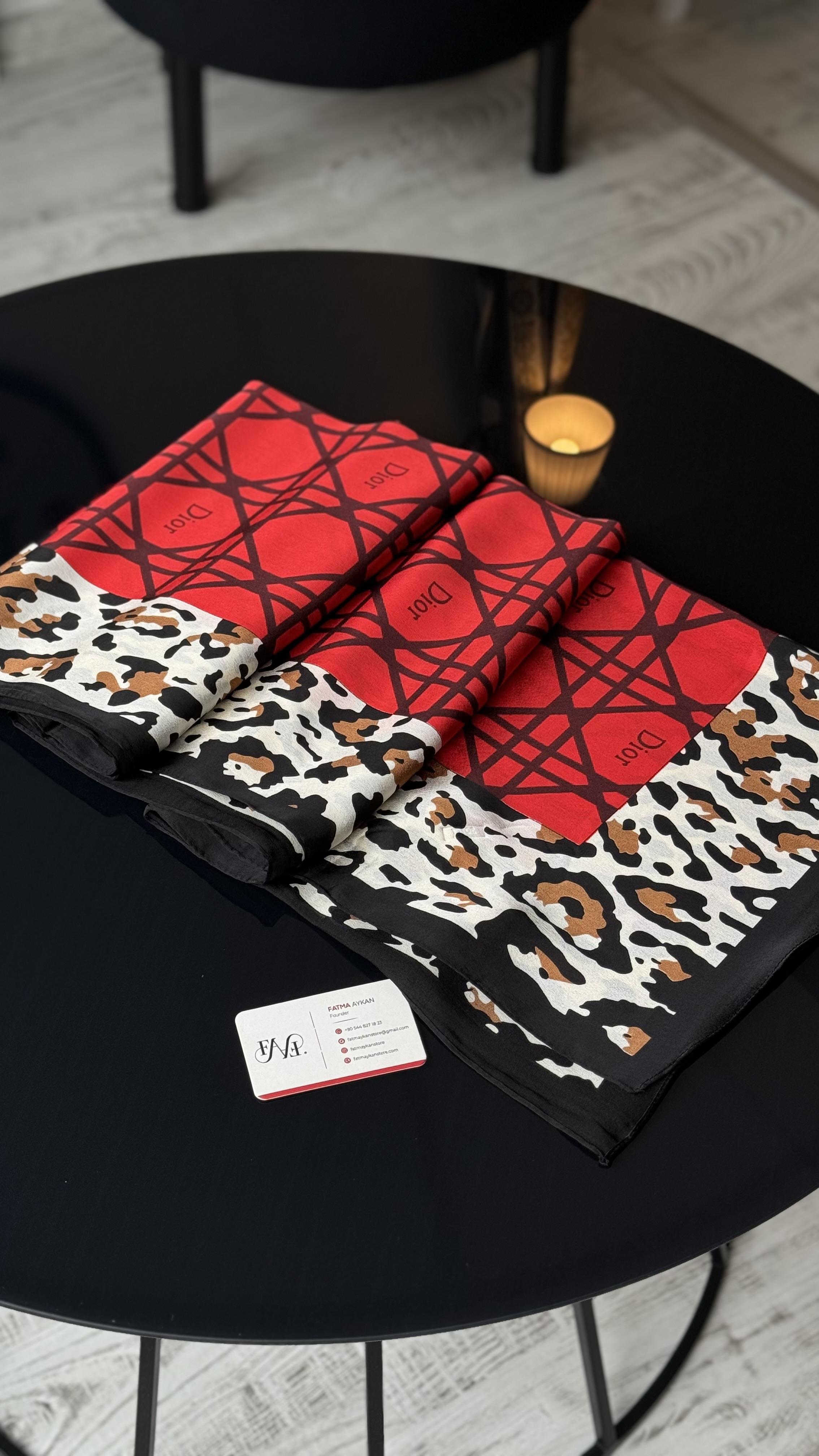 KIRMIZI LEOPAR DESEN VUAL İPEK ŞAL