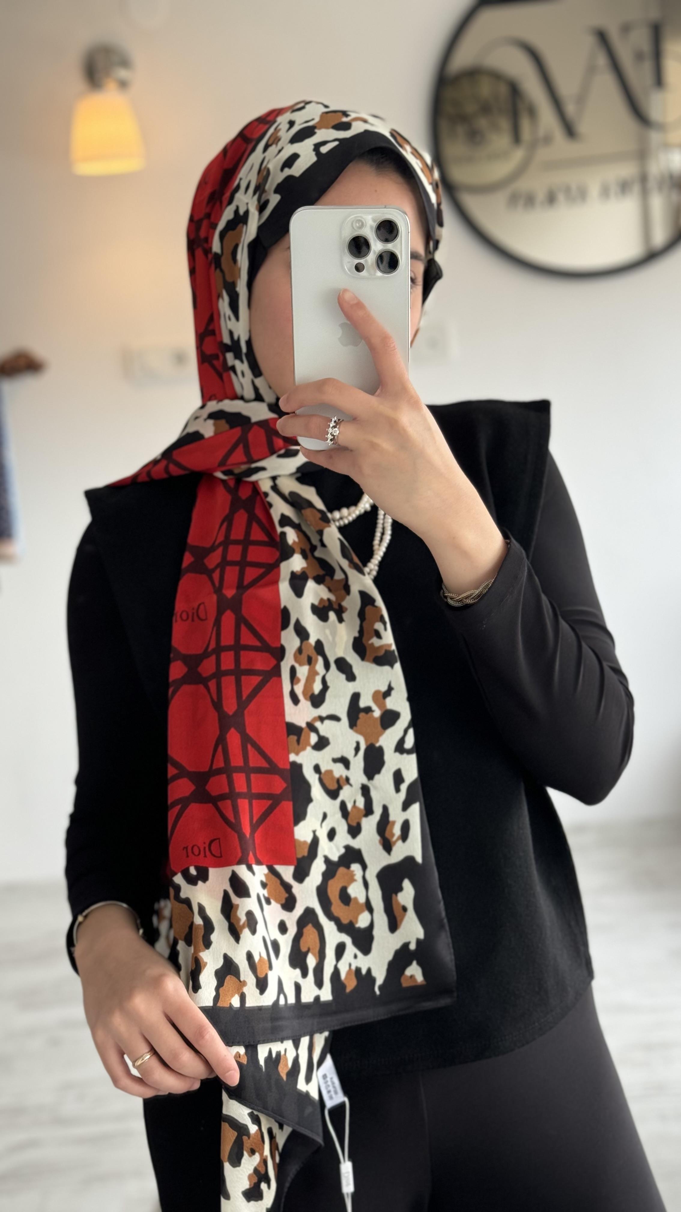 KIRMIZI LEOPAR DESEN VUAL İPEK ŞAL