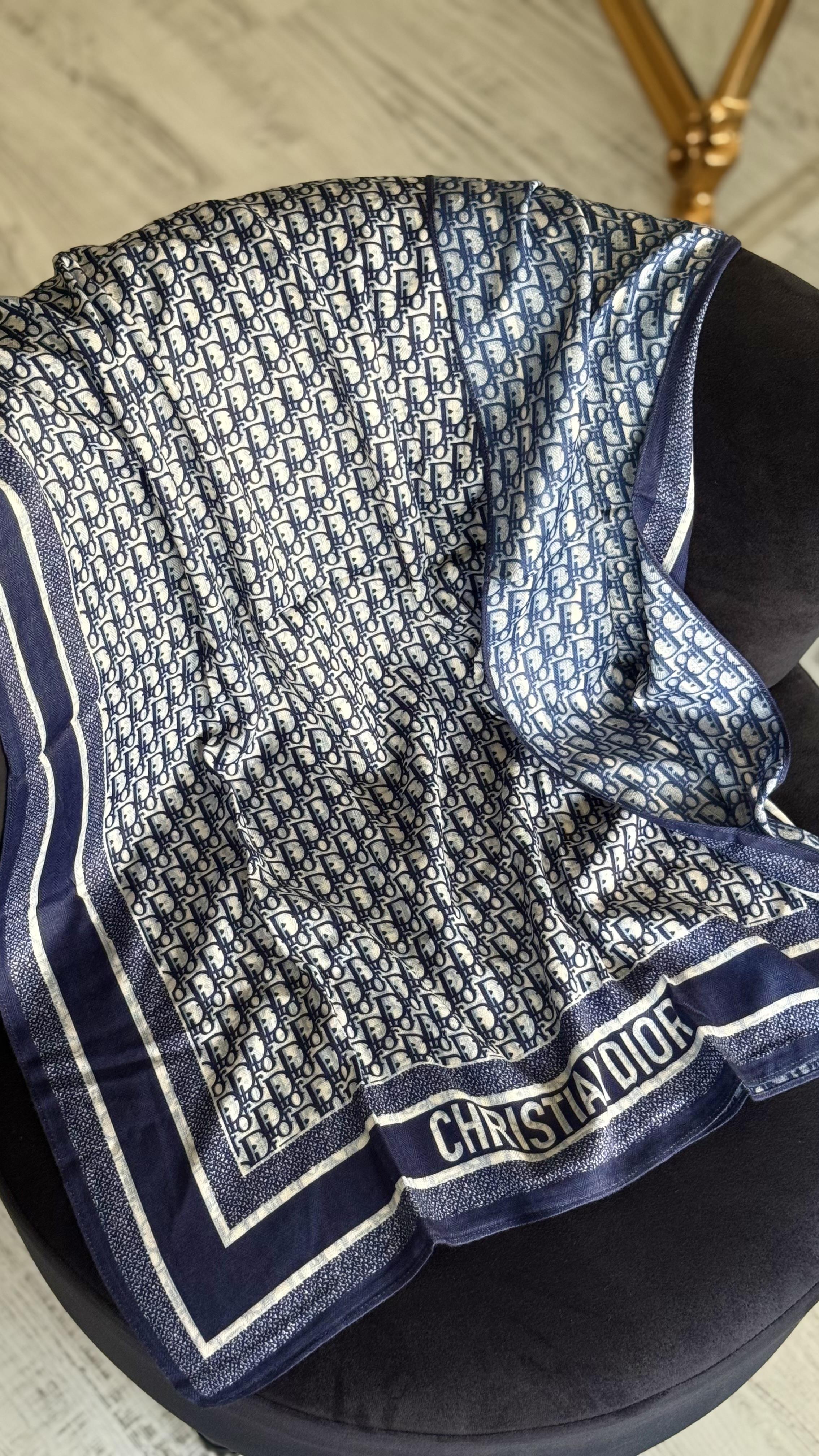 LACİVERT ÇİFT YÖNLÜ YÜN İPEK ŞAL