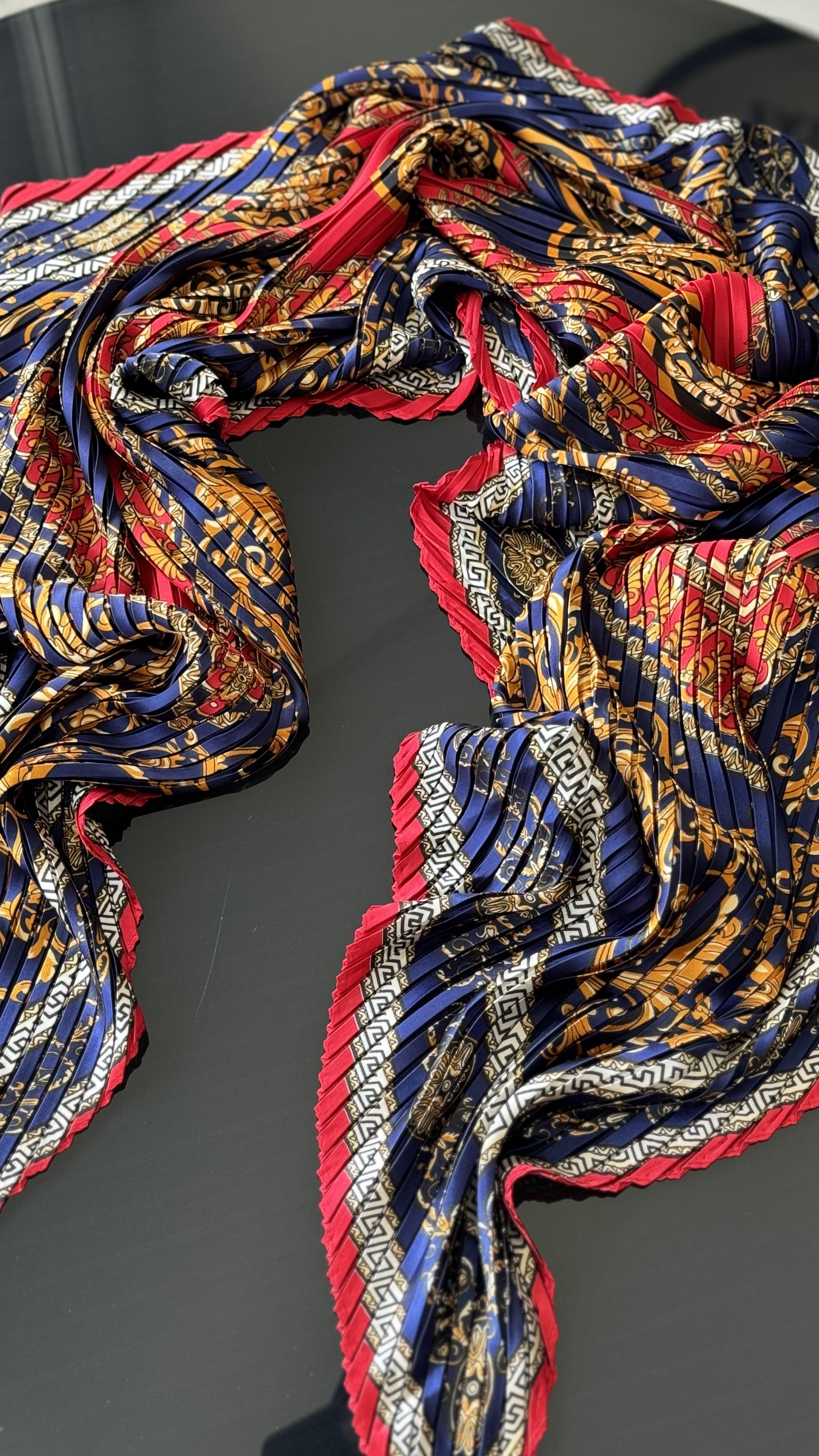 LACİVERT / KIRMIZI PLİSELİ ŞAL