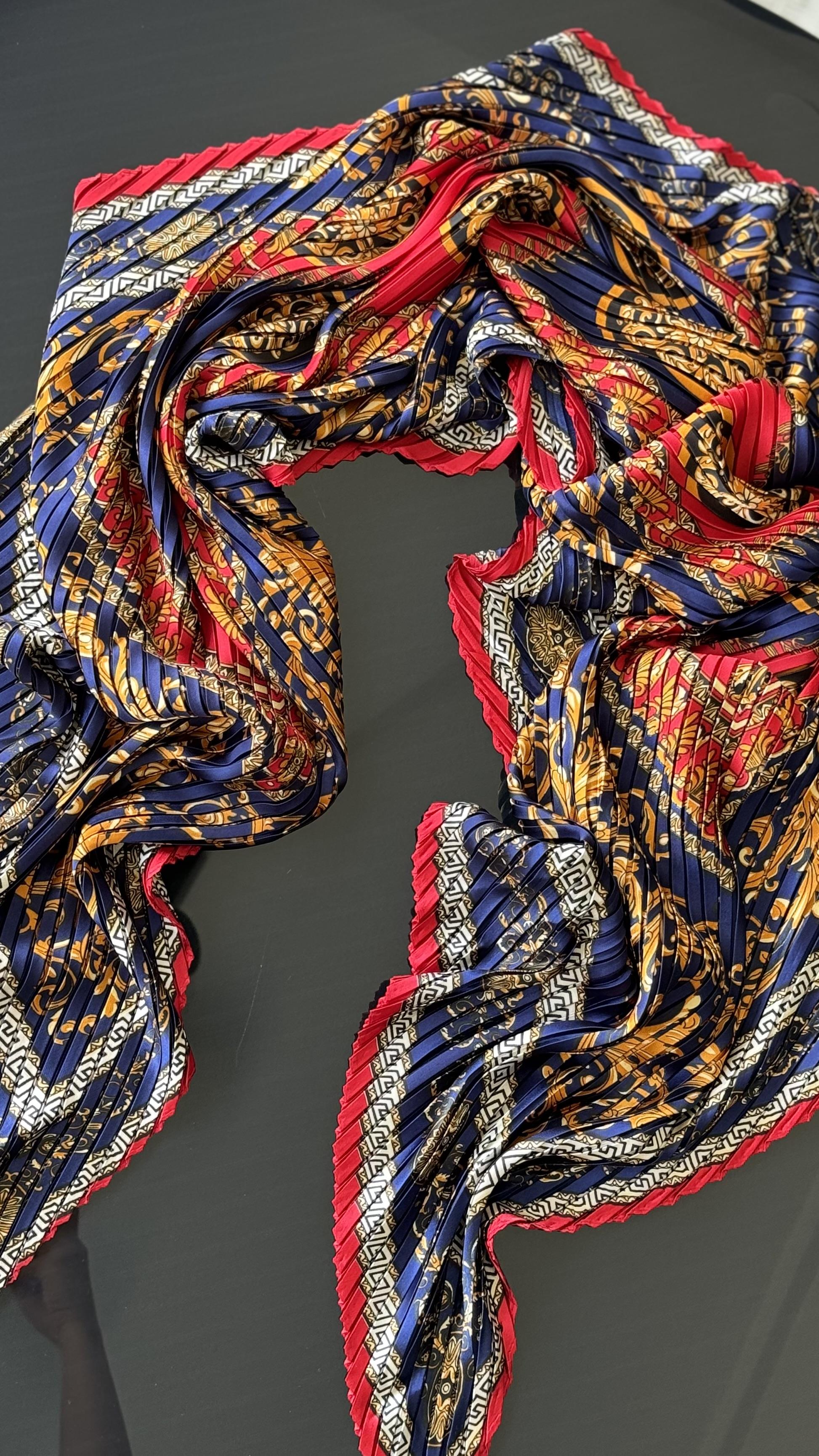 LACİVERT / KIRMIZI PLİSELİ ŞAL