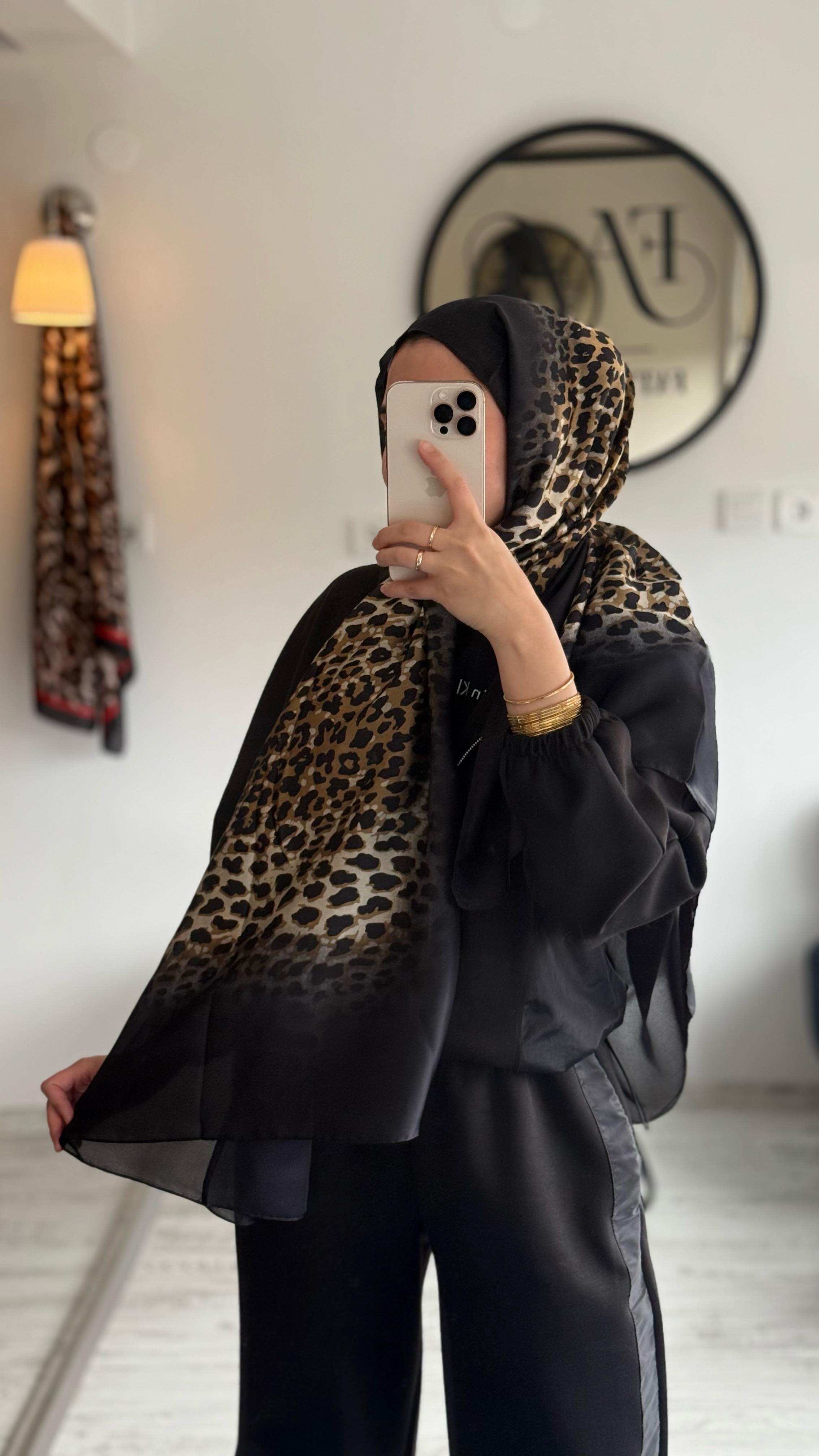 LEOPAR DESEN İPEK SATEN ŞAL