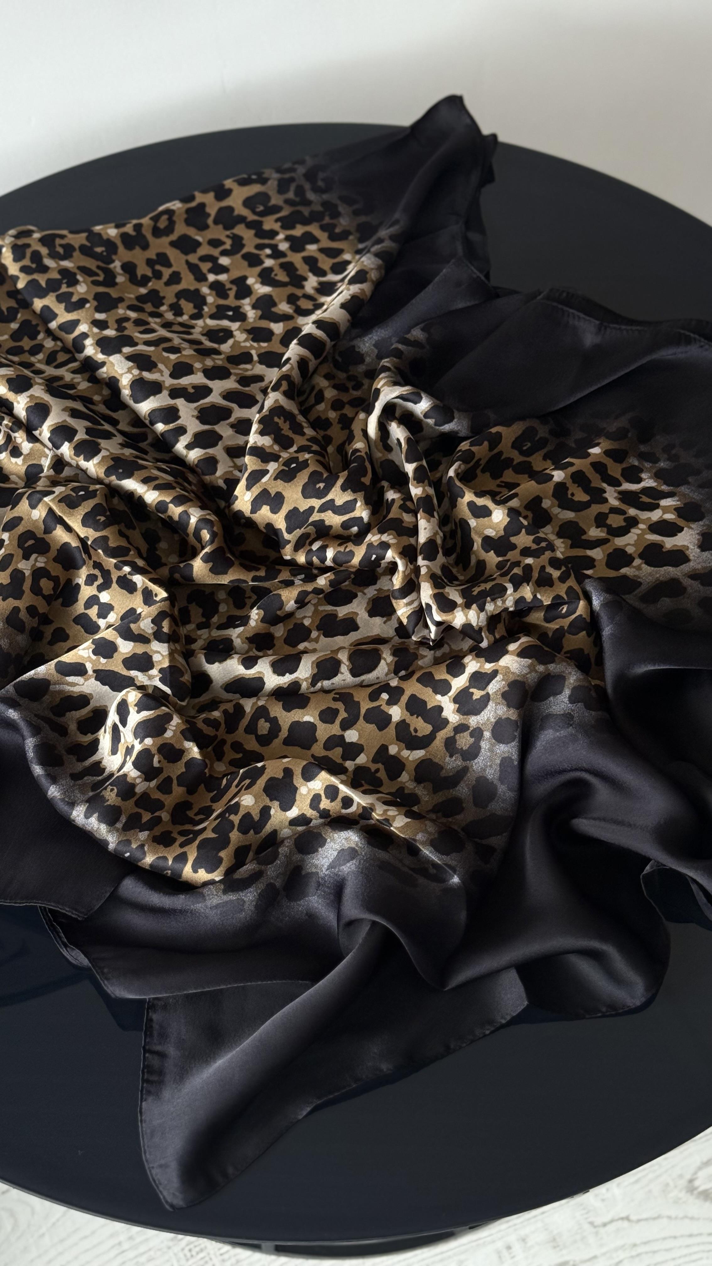 LEOPAR DESEN İPEK SATEN ŞAL