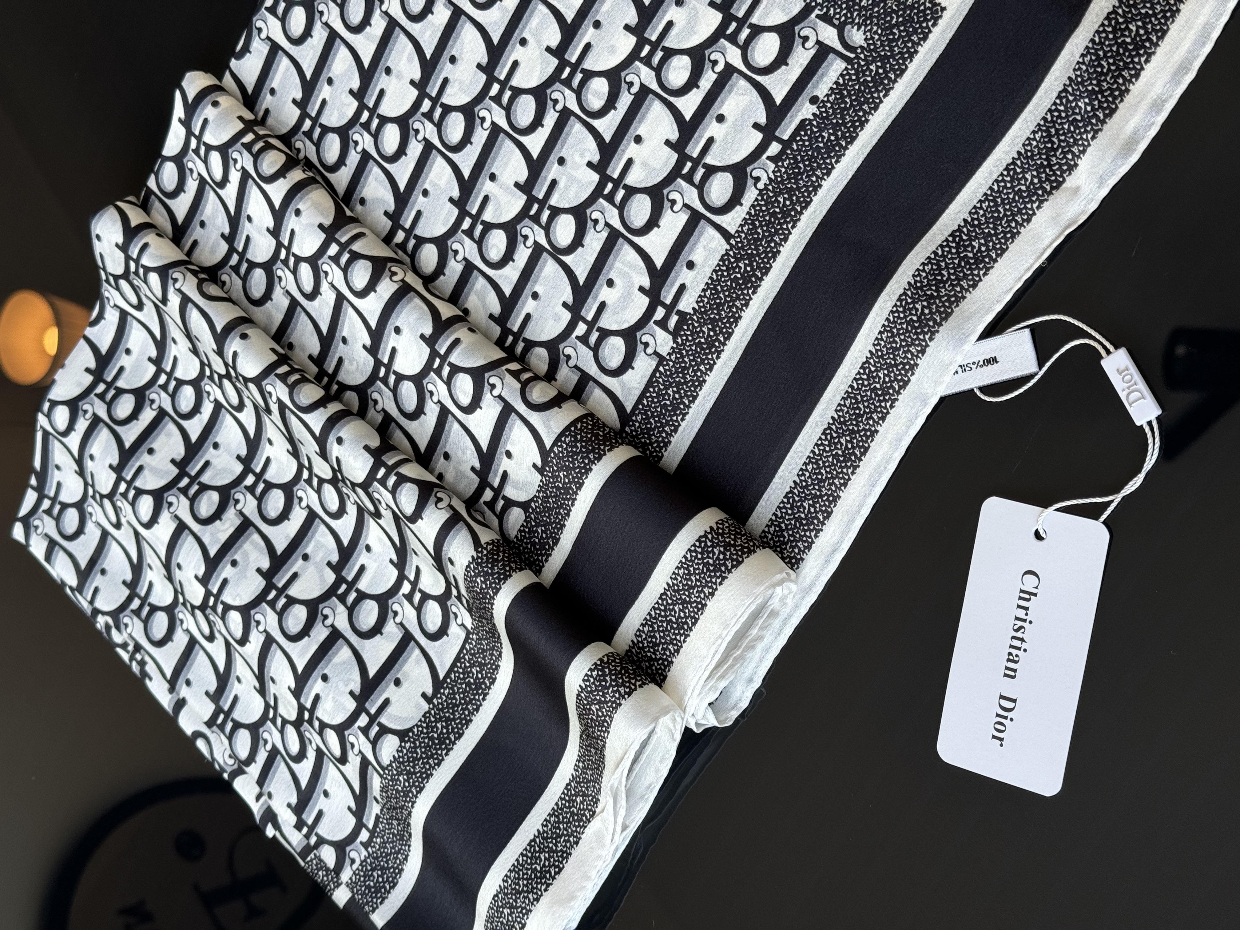 NEW SİYAH / BEYAZ VUAL ŞAL 