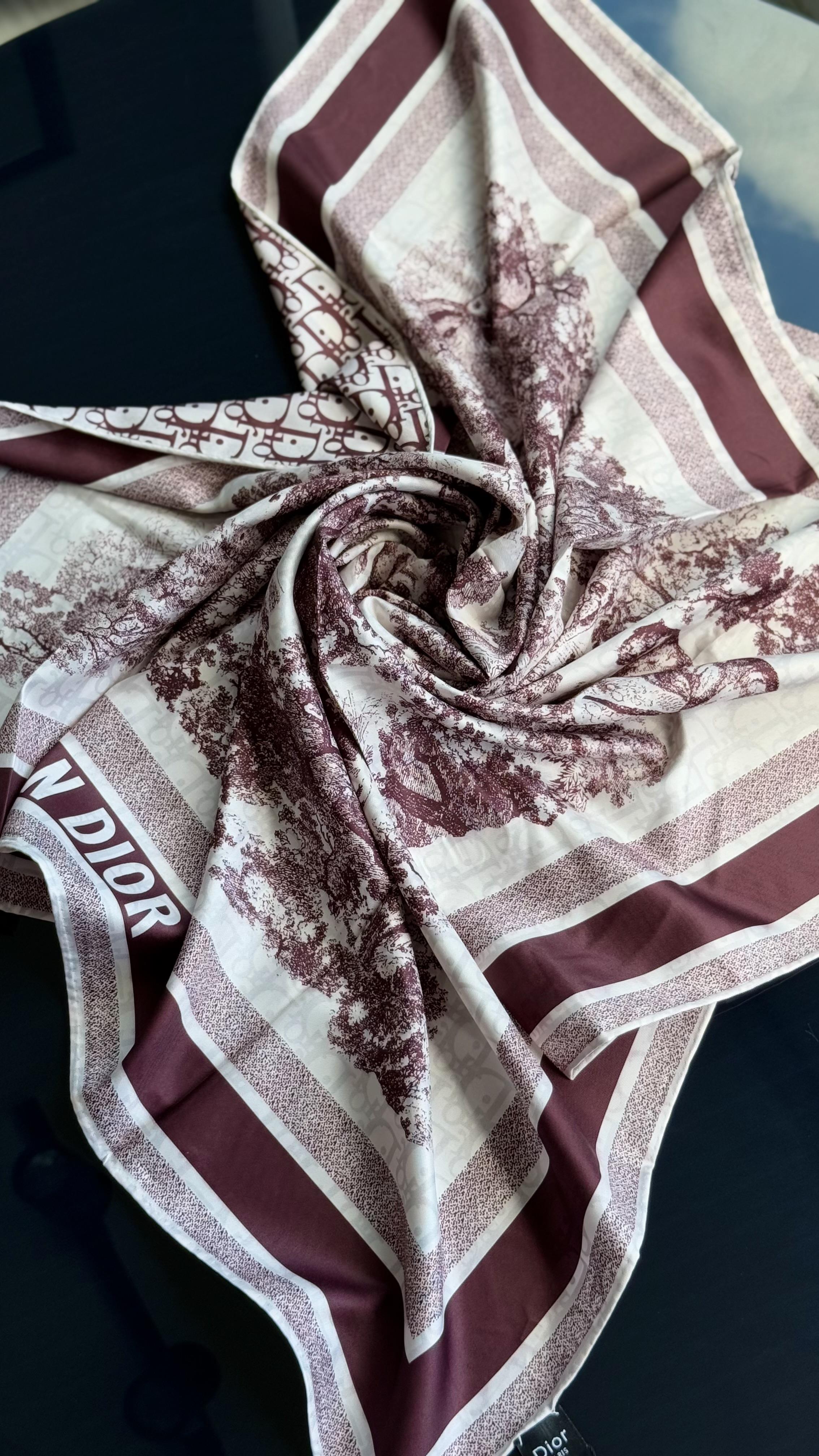 ORJİNAL DESEN BORDO TWİL EŞARP