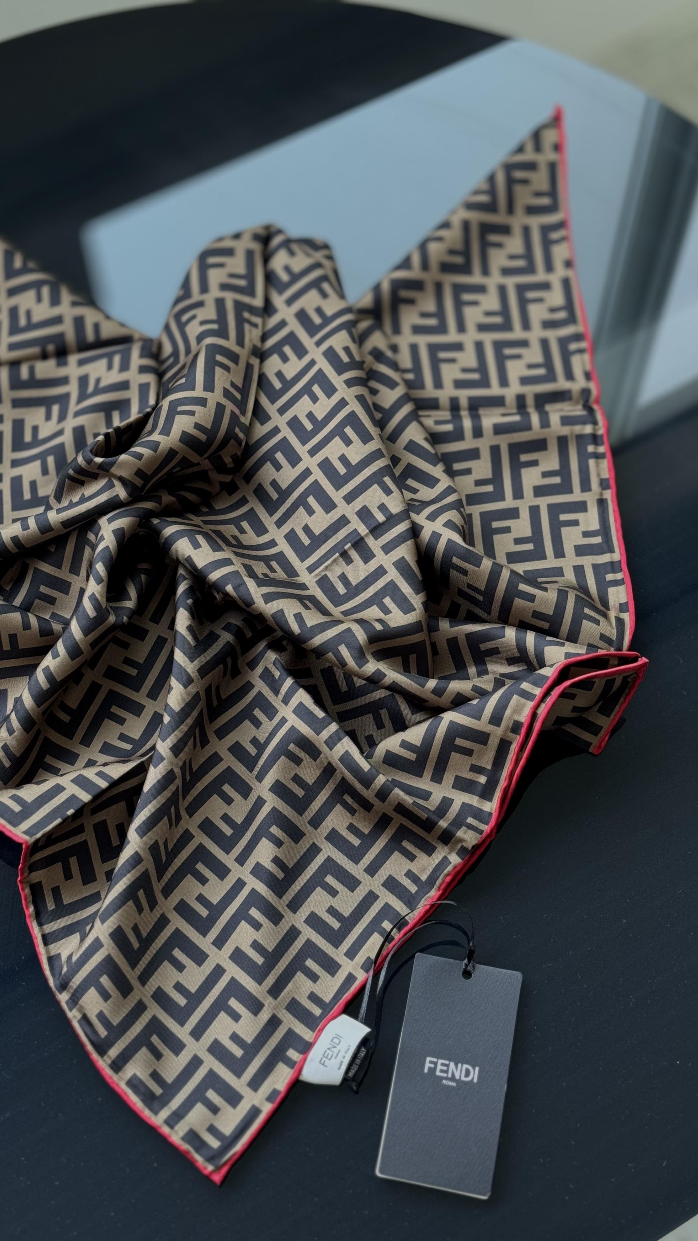 ORJİNAL KALİTE FENDİ EŞARP 