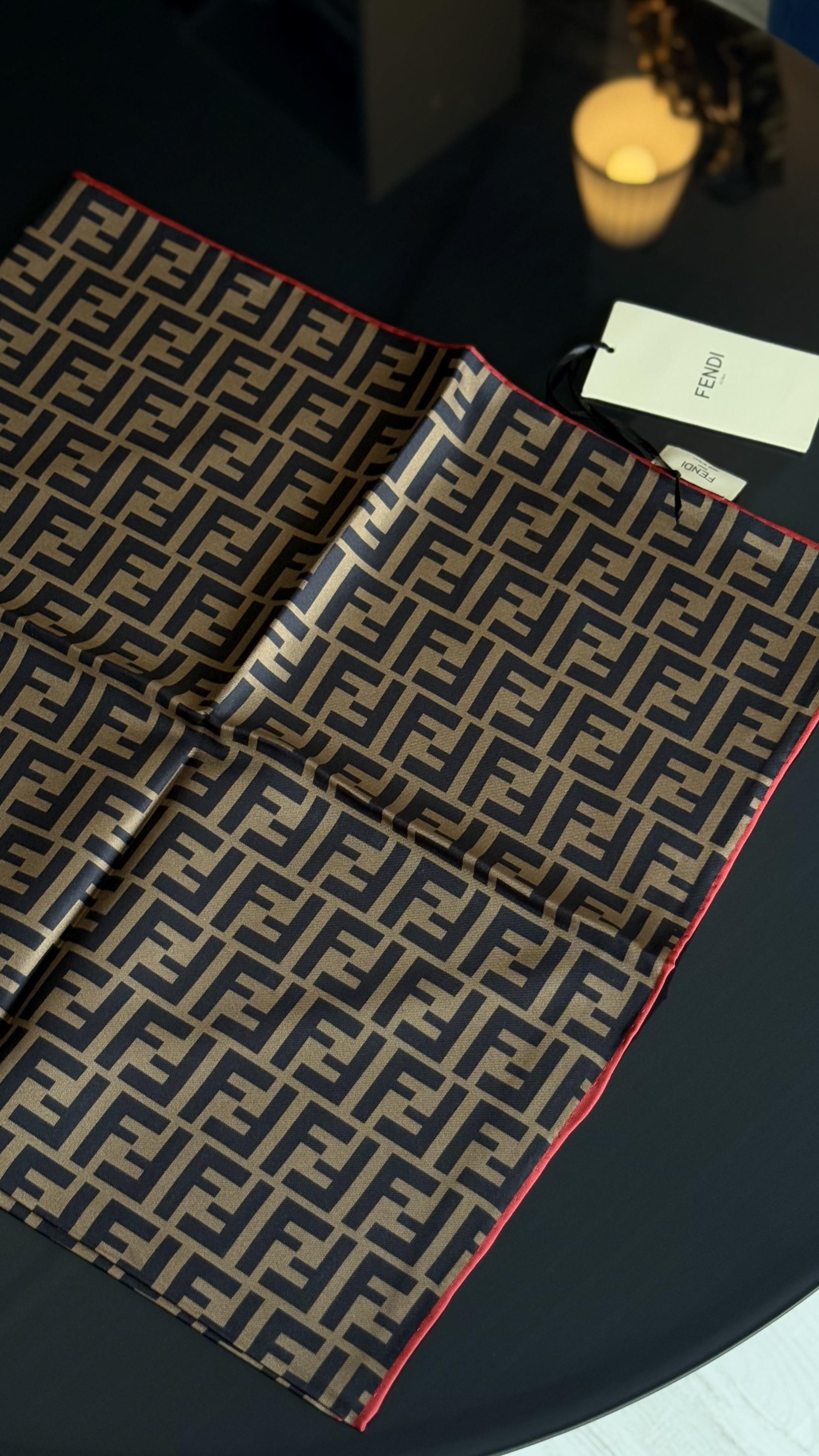 ORJİNAL KALİTE FENDİ EŞARP 