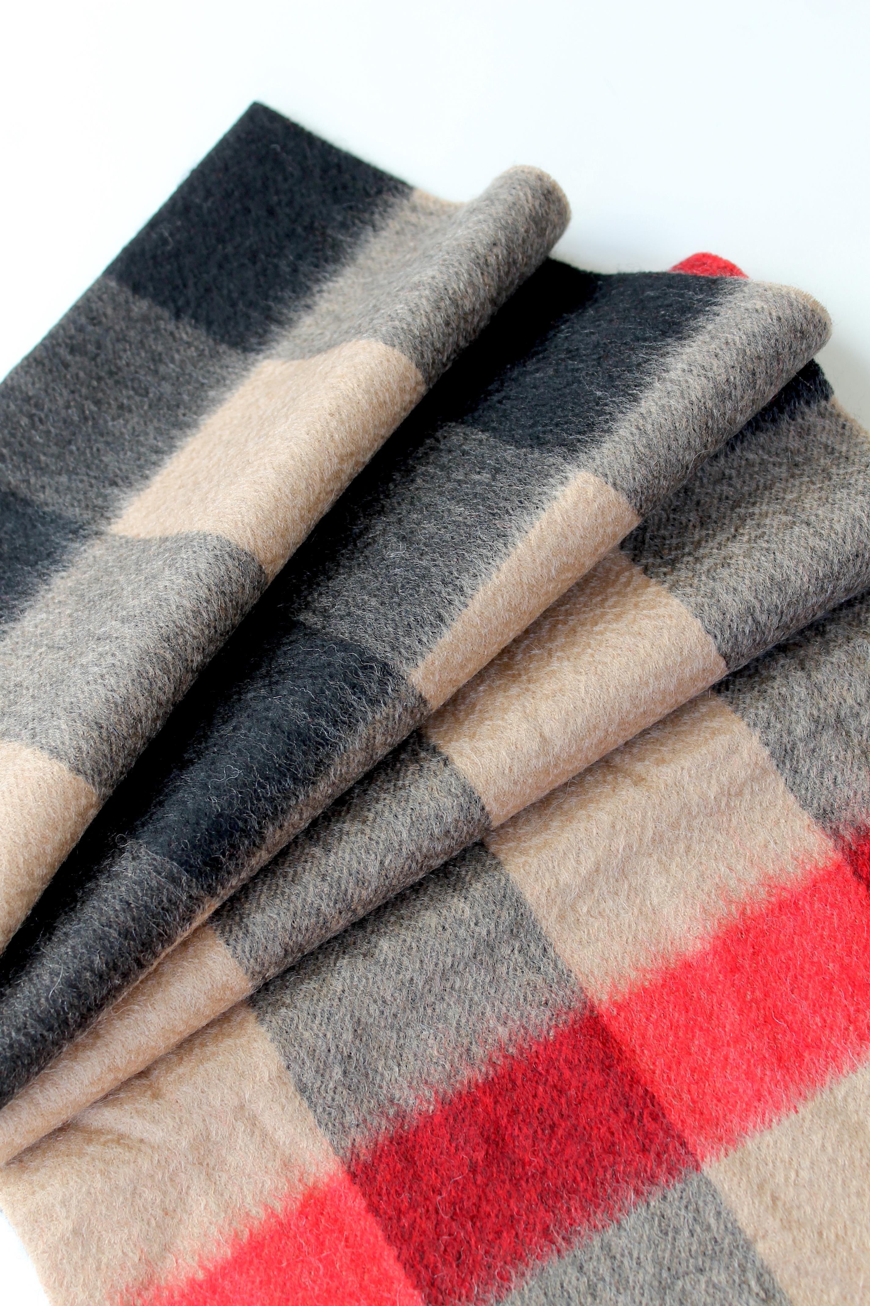 ORJİNAL RENK B OMUZ ŞALI