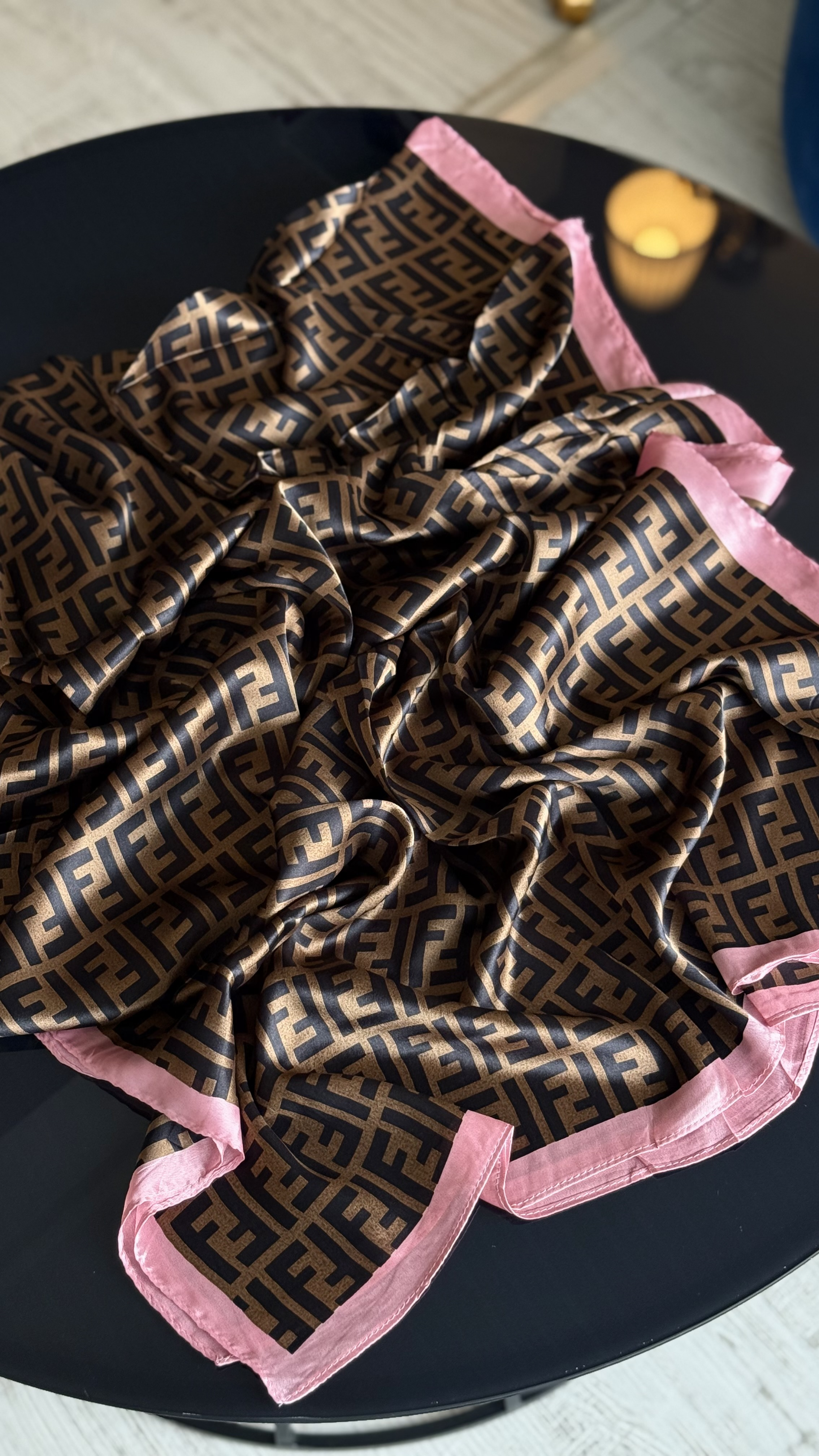 PEMBE GEÇİŞLİ F VUAL İPEK ŞAL 