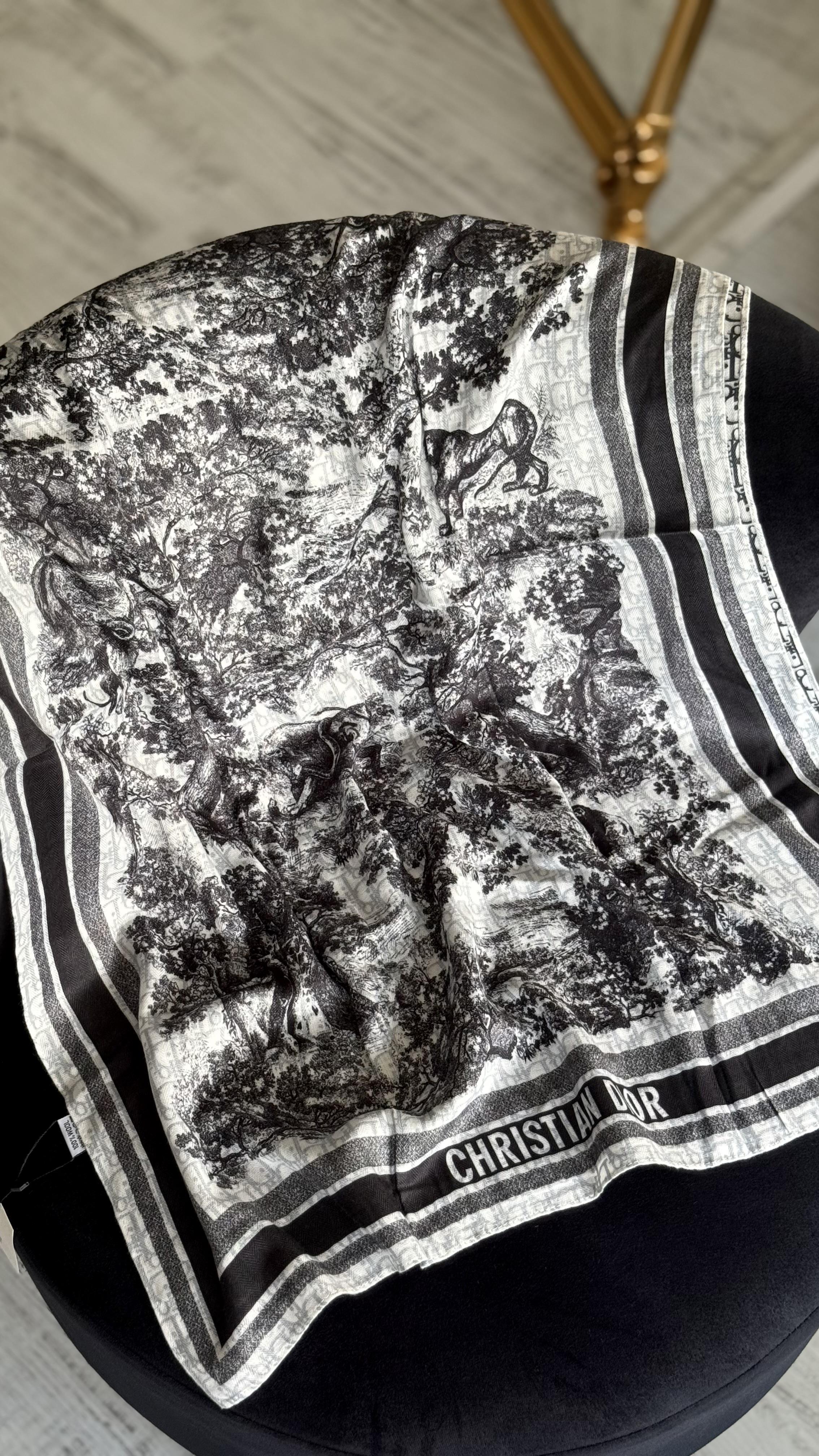 SİYAH ÇİFT YÖNLÜ DESENLİ YÜN İPEK ŞAL