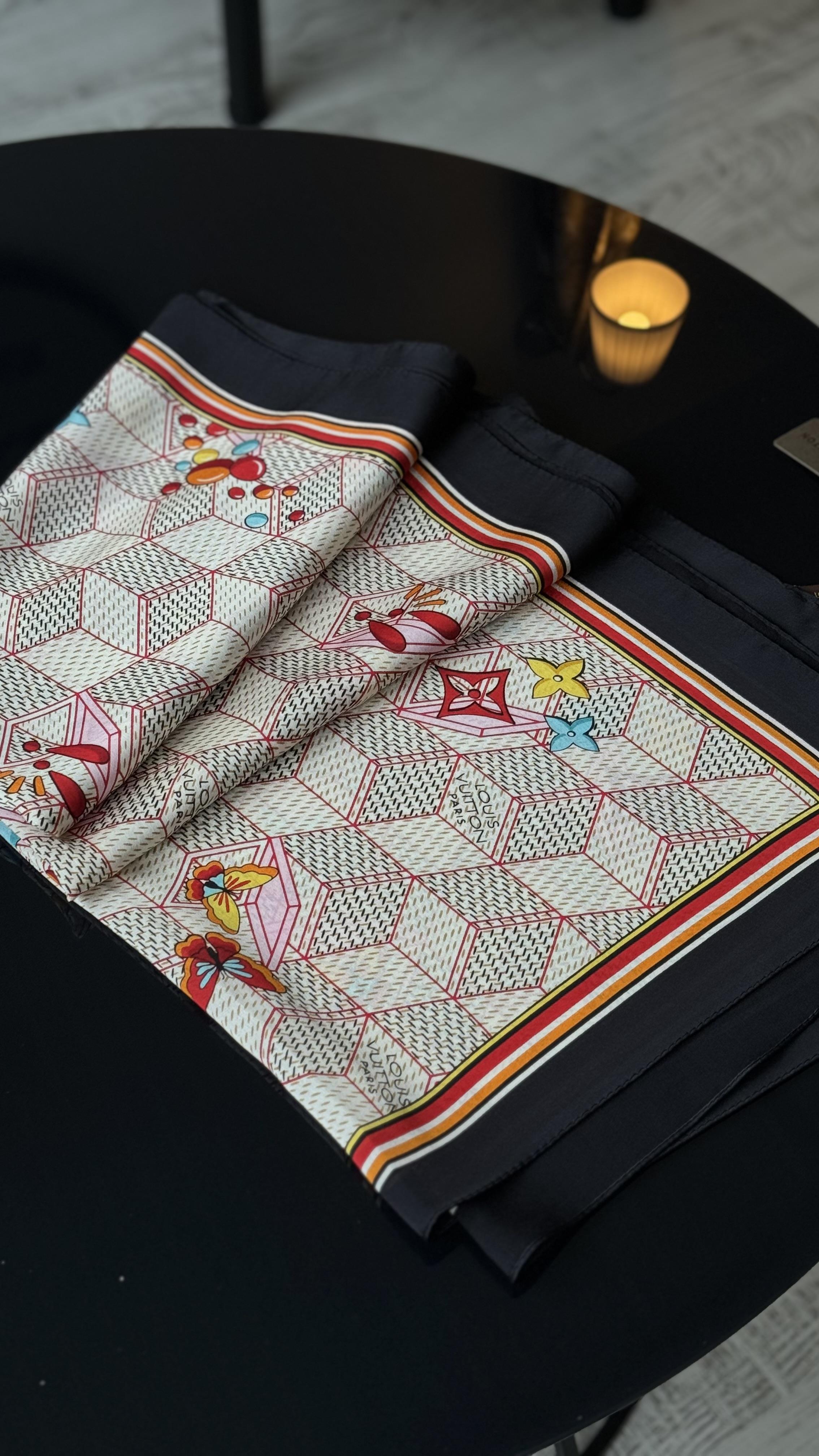 SİYAH GEÇİŞLİ RENKLİ VUAL İPEK ŞAL 