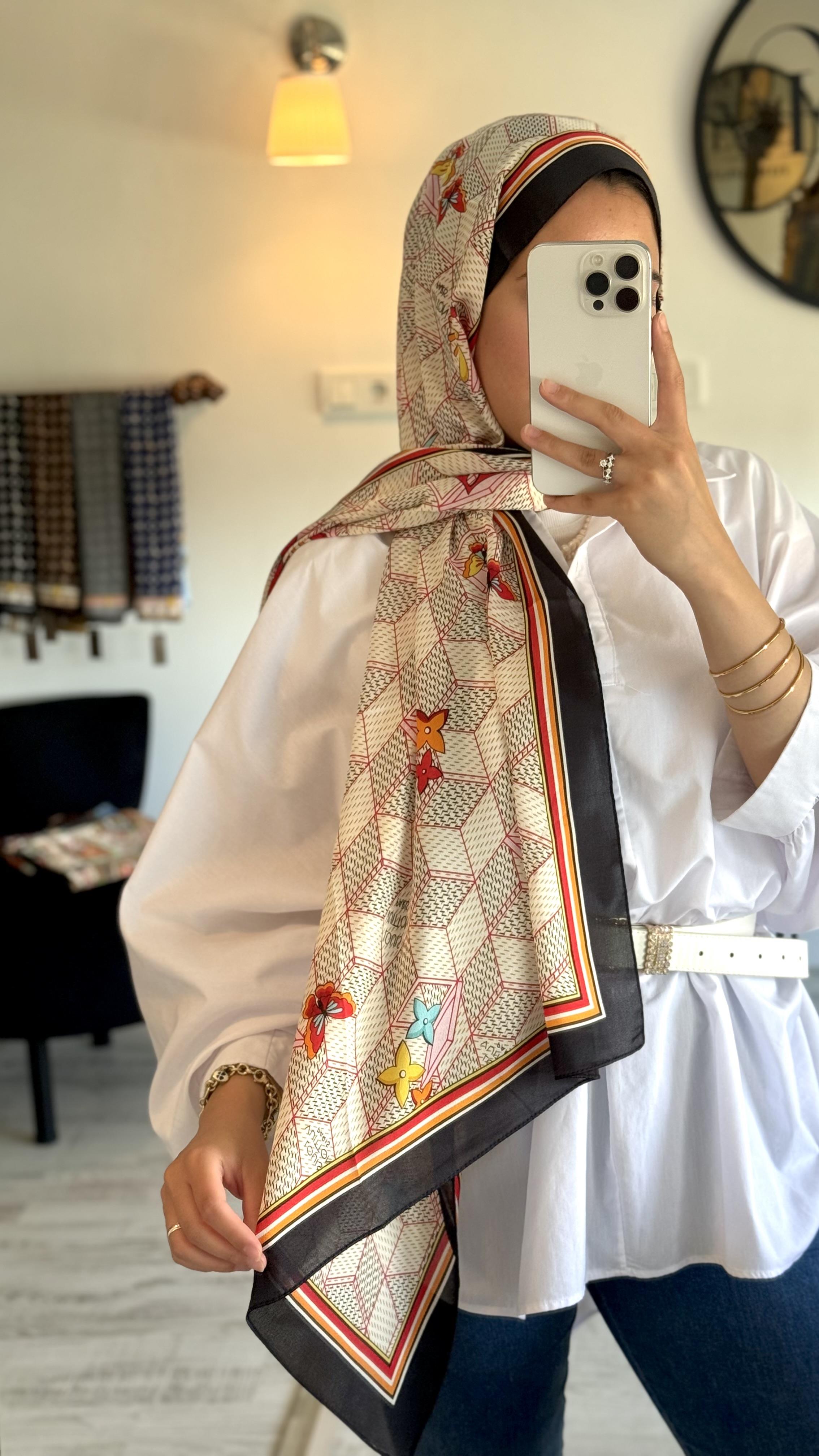 SİYAH GEÇİŞLİ RENKLİ VUAL İPEK ŞAL 